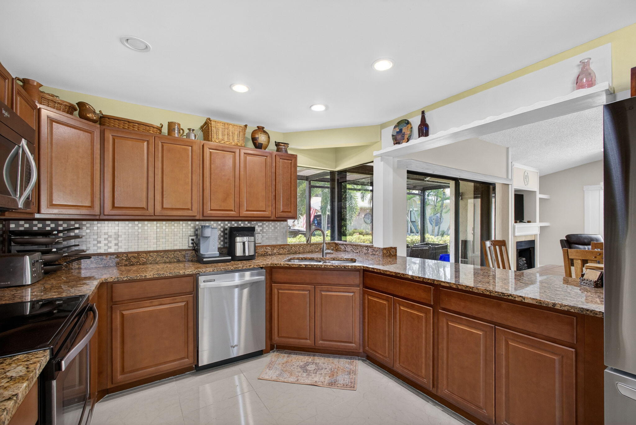 EASTPOINTE COUNTRY CLUB 7A - Residential