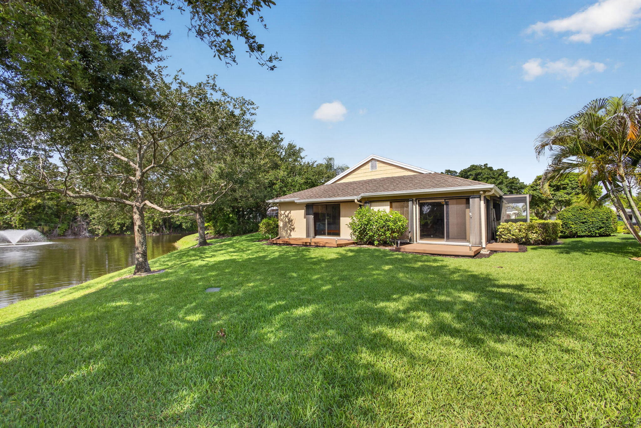 EASTPOINTE COUNTRY CLUB 7A - Residential