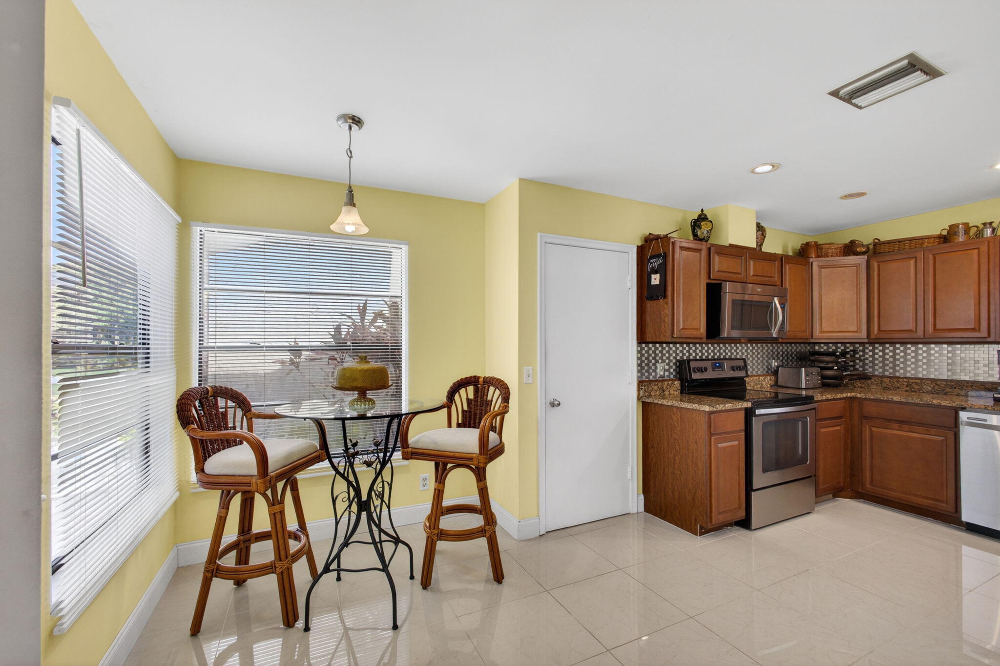 EASTPOINTE COUNTRY CLUB 7A - Residential