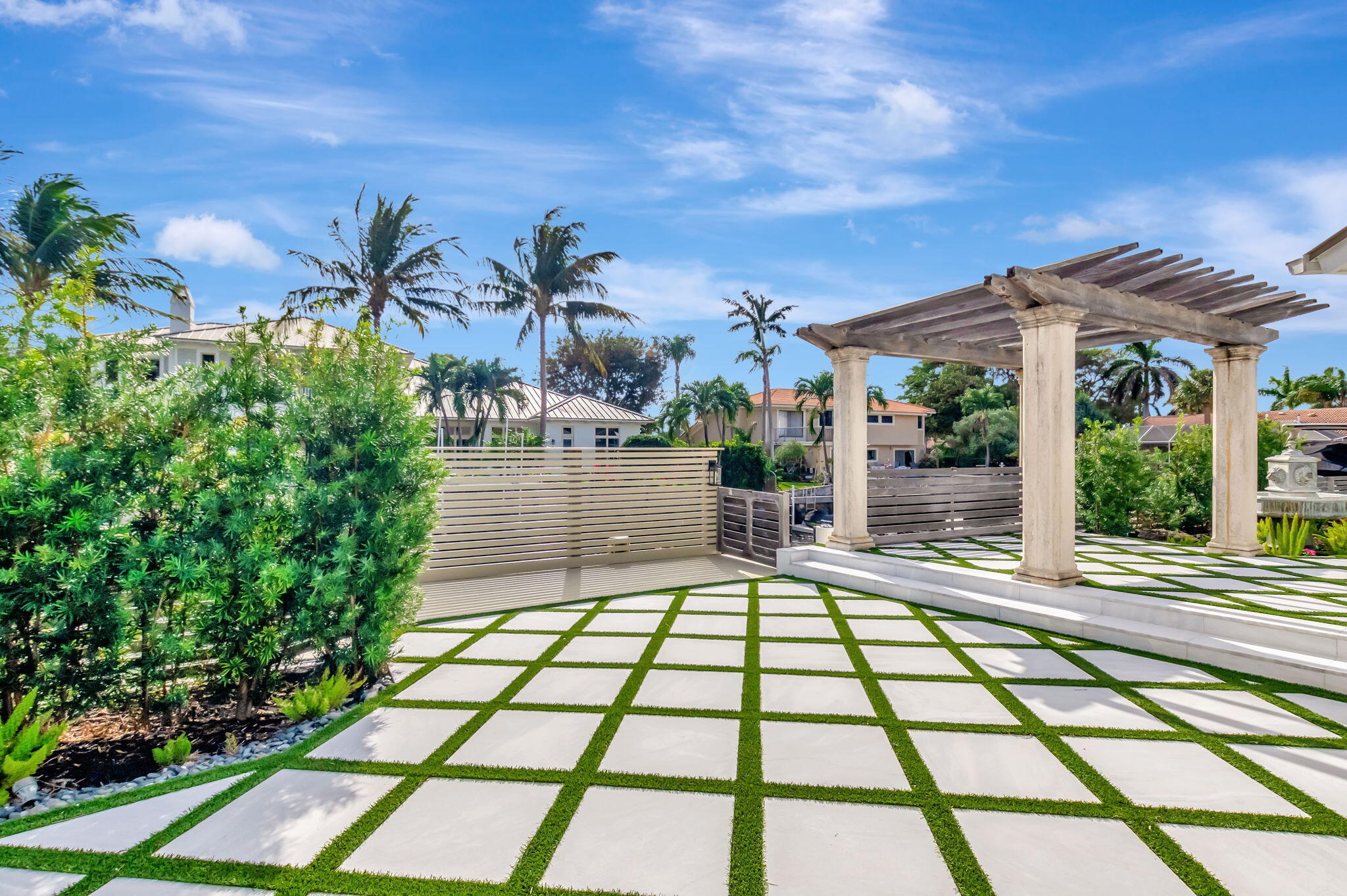 BOCA BAY COLONY - Residential