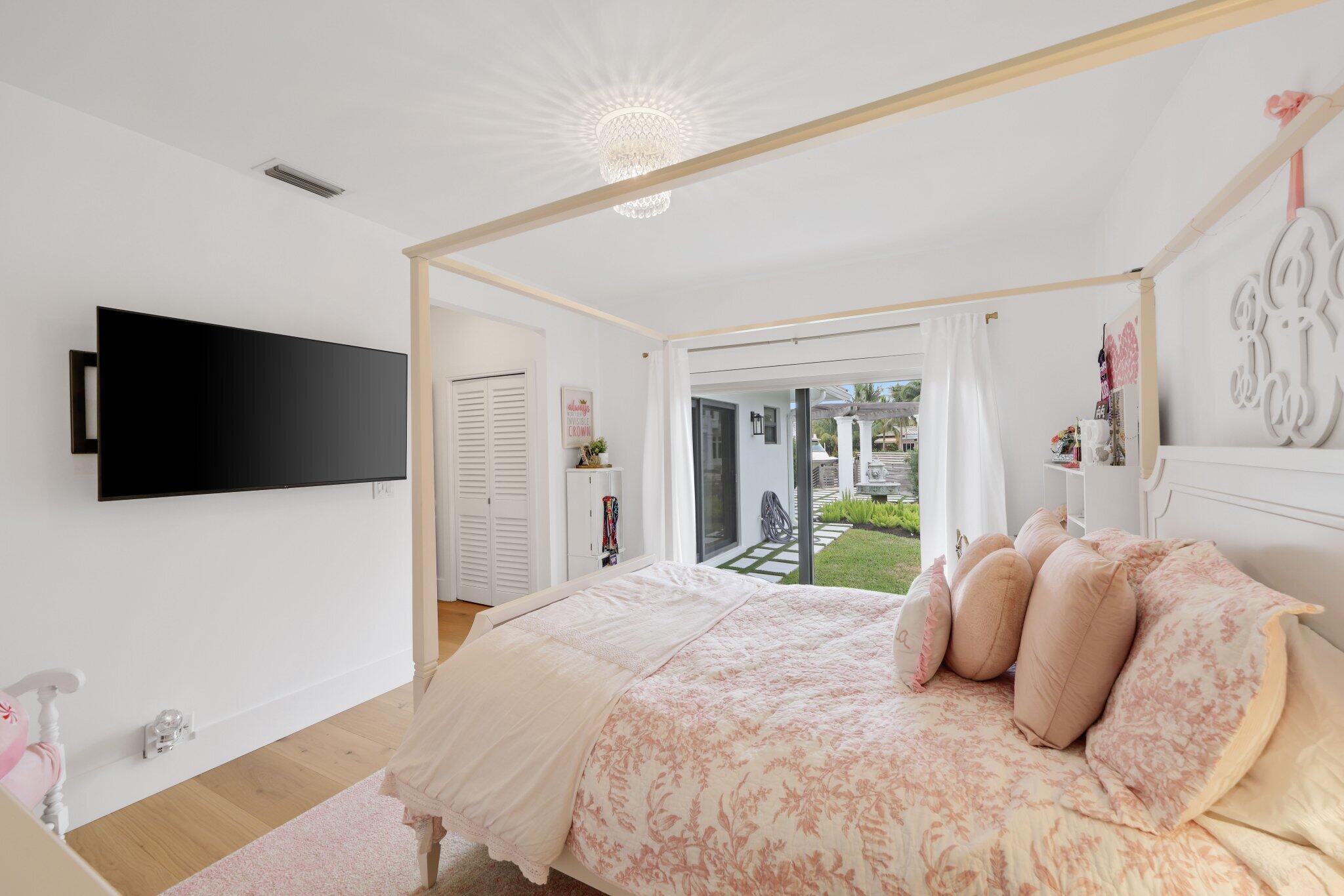 BOCA BAY COLONY - Residential