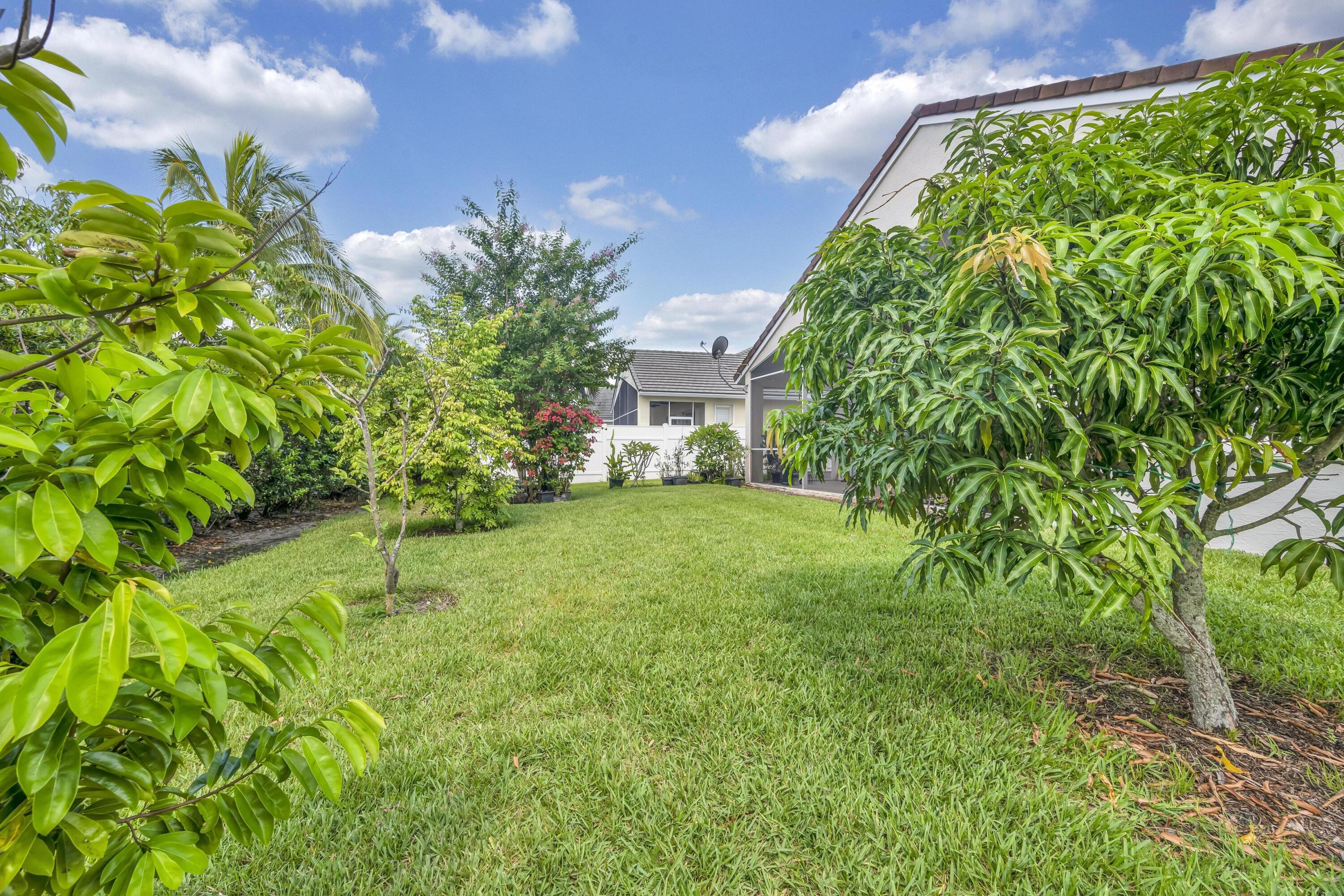 Magnolia Lakes - Residential