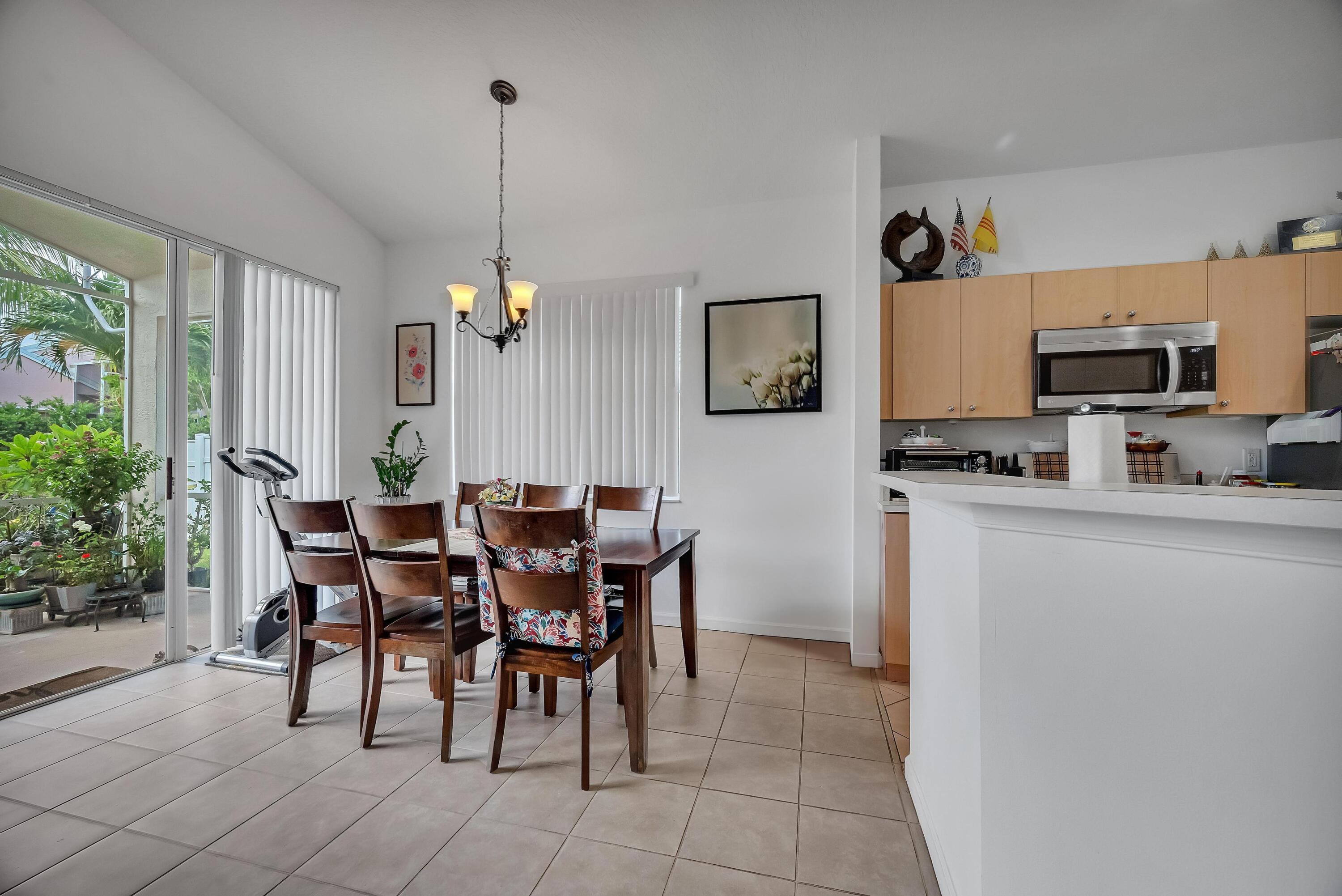 Magnolia Lakes - Residential