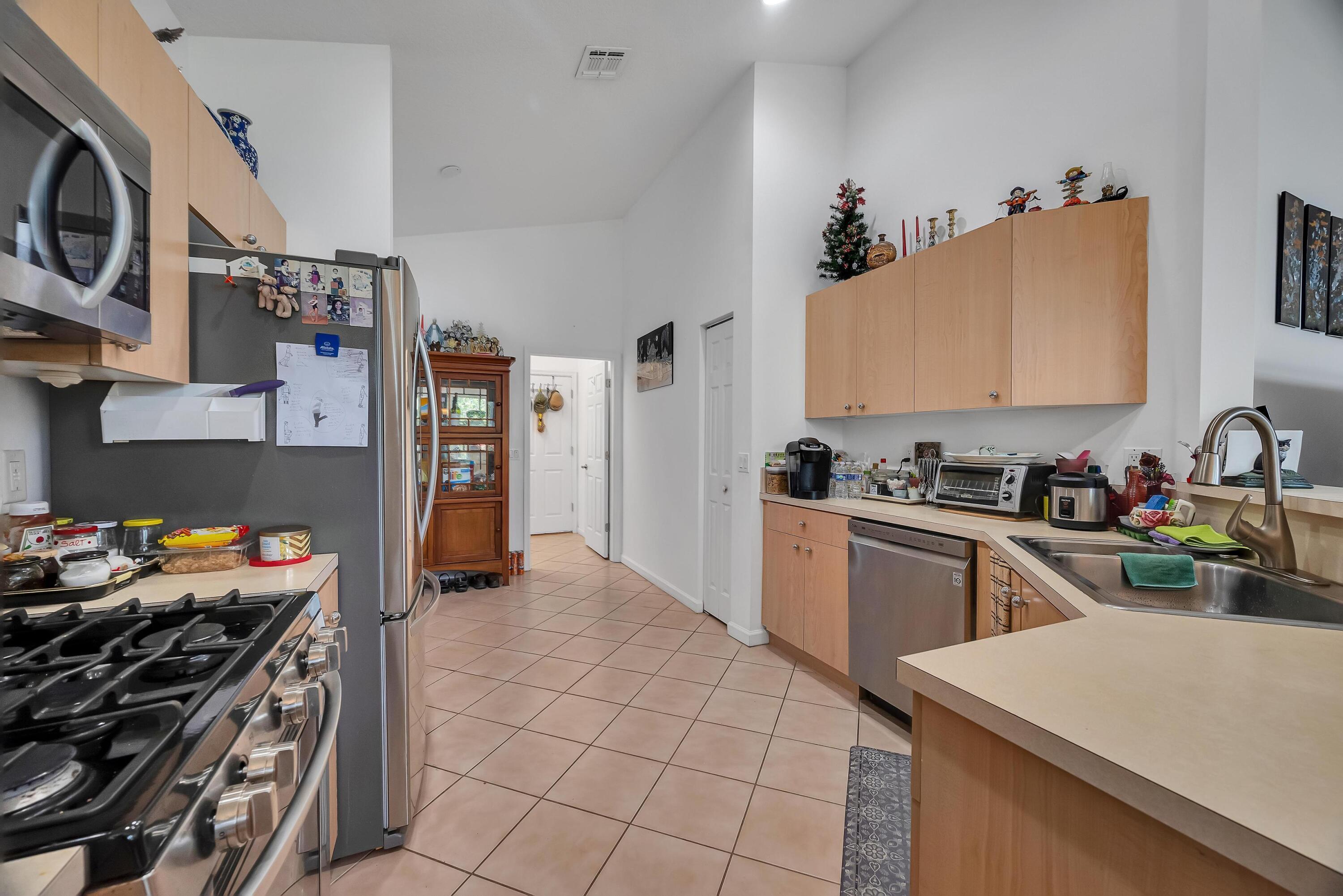 Magnolia Lakes - Residential