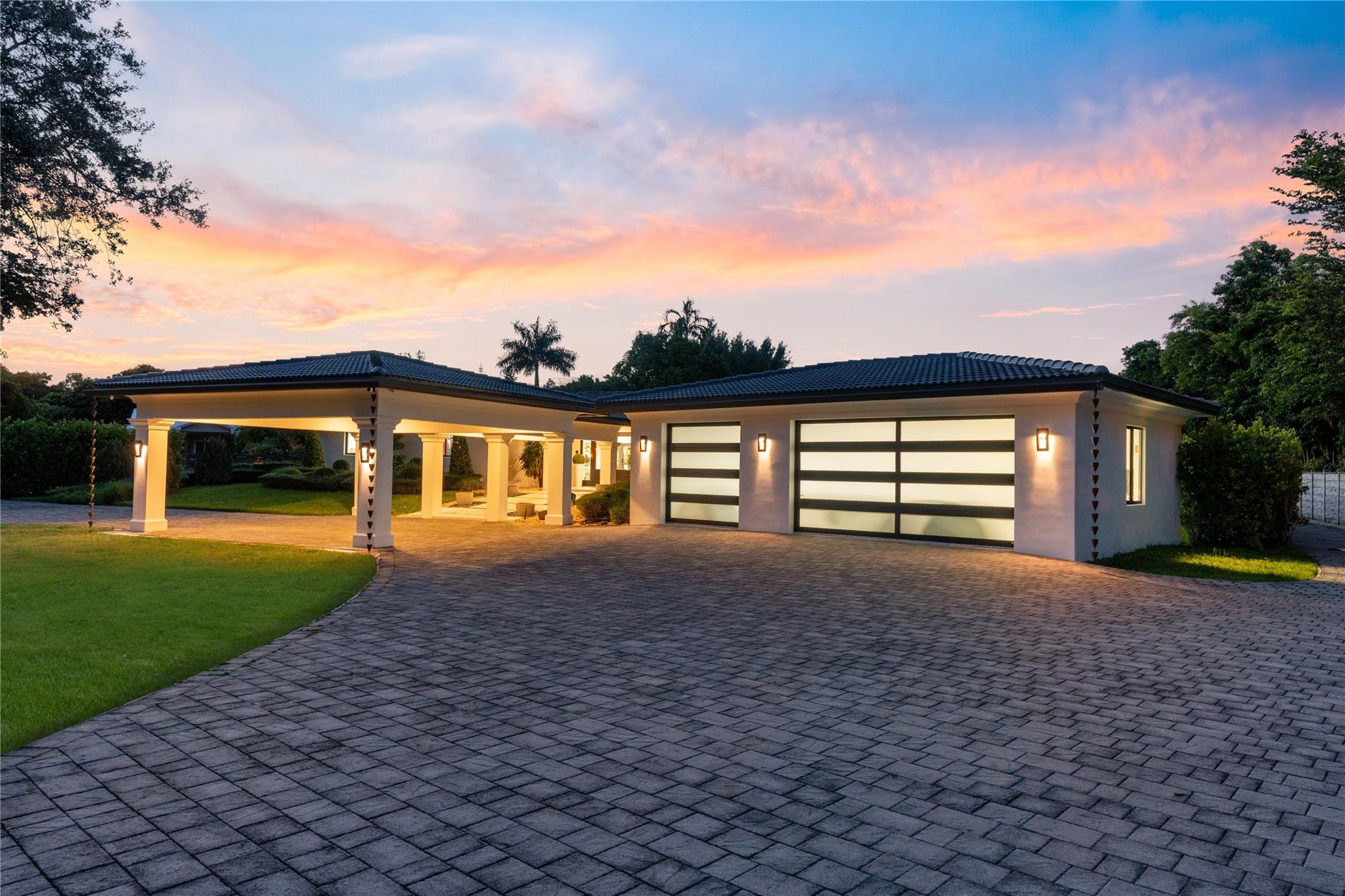 SUNSHINE RANCHES - Residential