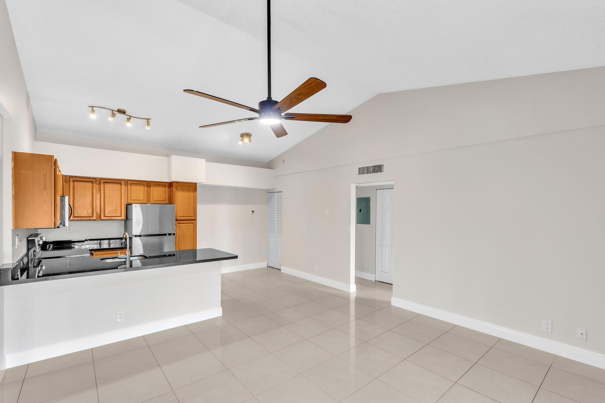 COCO PARC CONDO - Residential