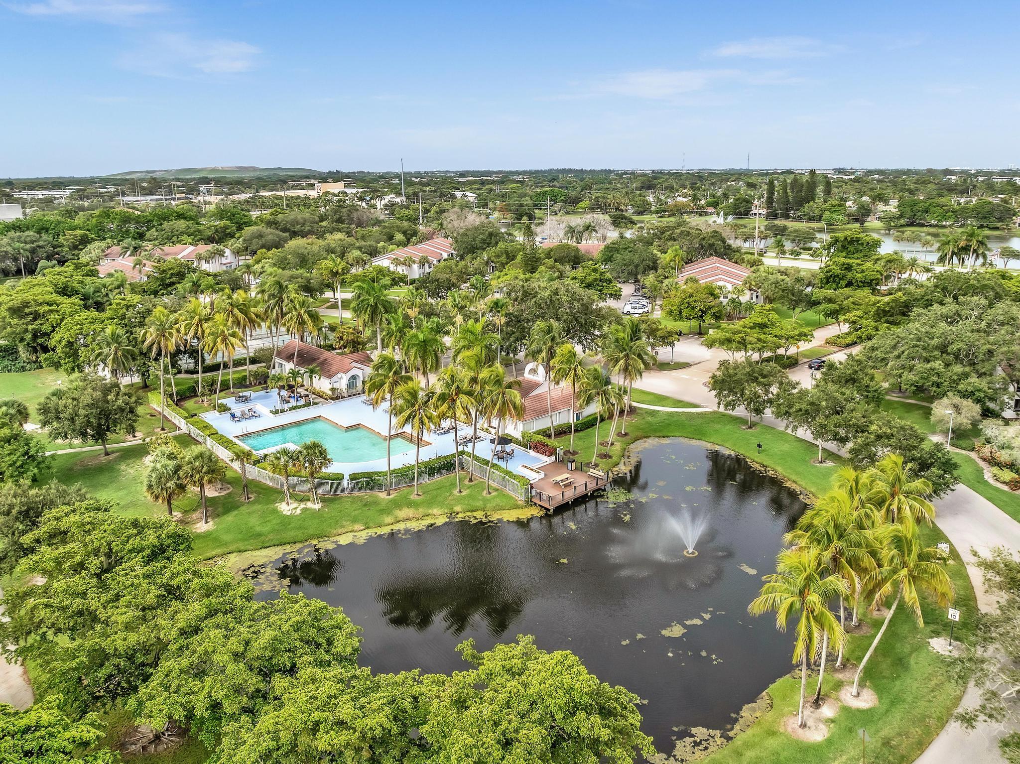 COCO PARC CONDO - Residential