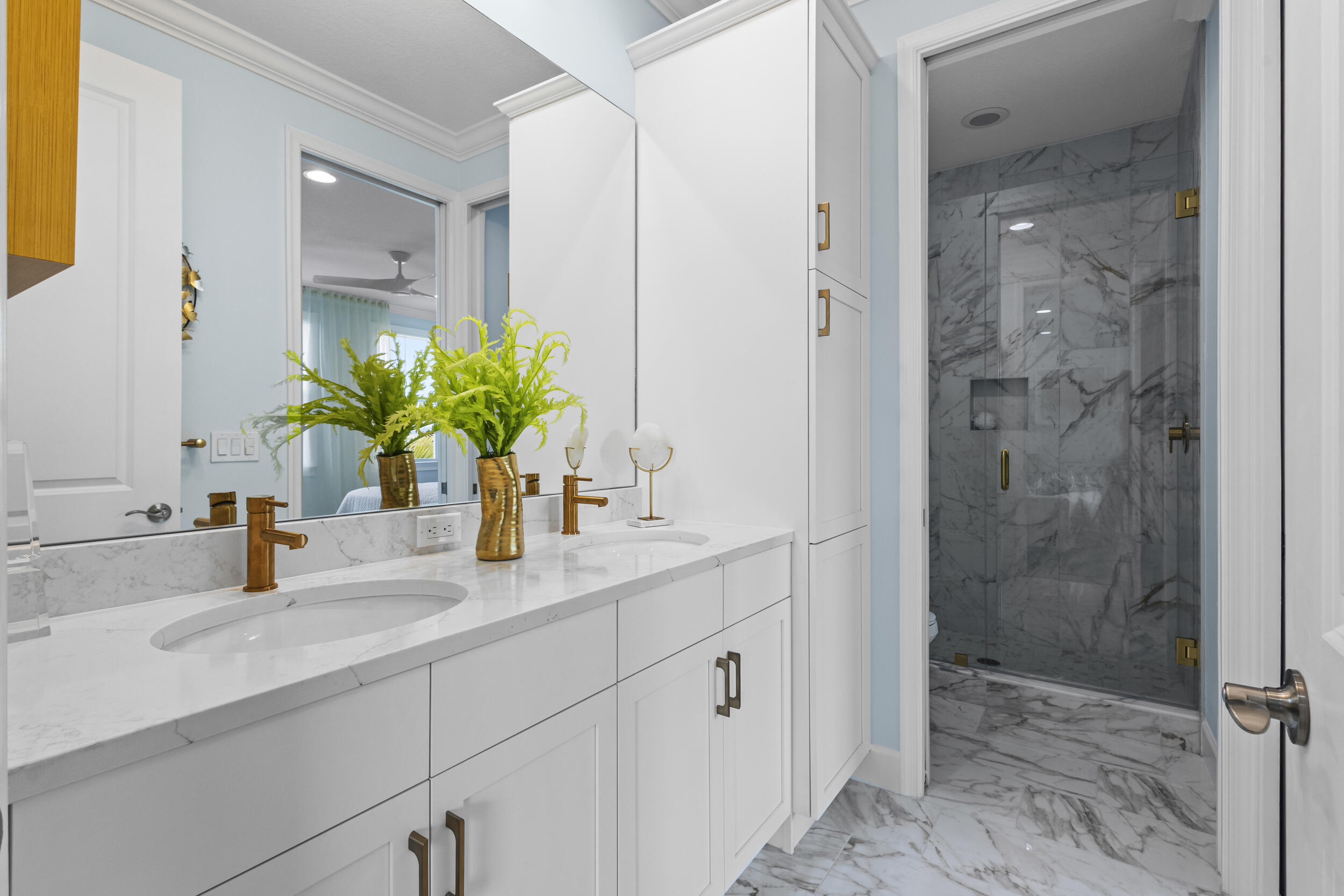 CROSSINGS OF WESTLAKE - Residential Lease