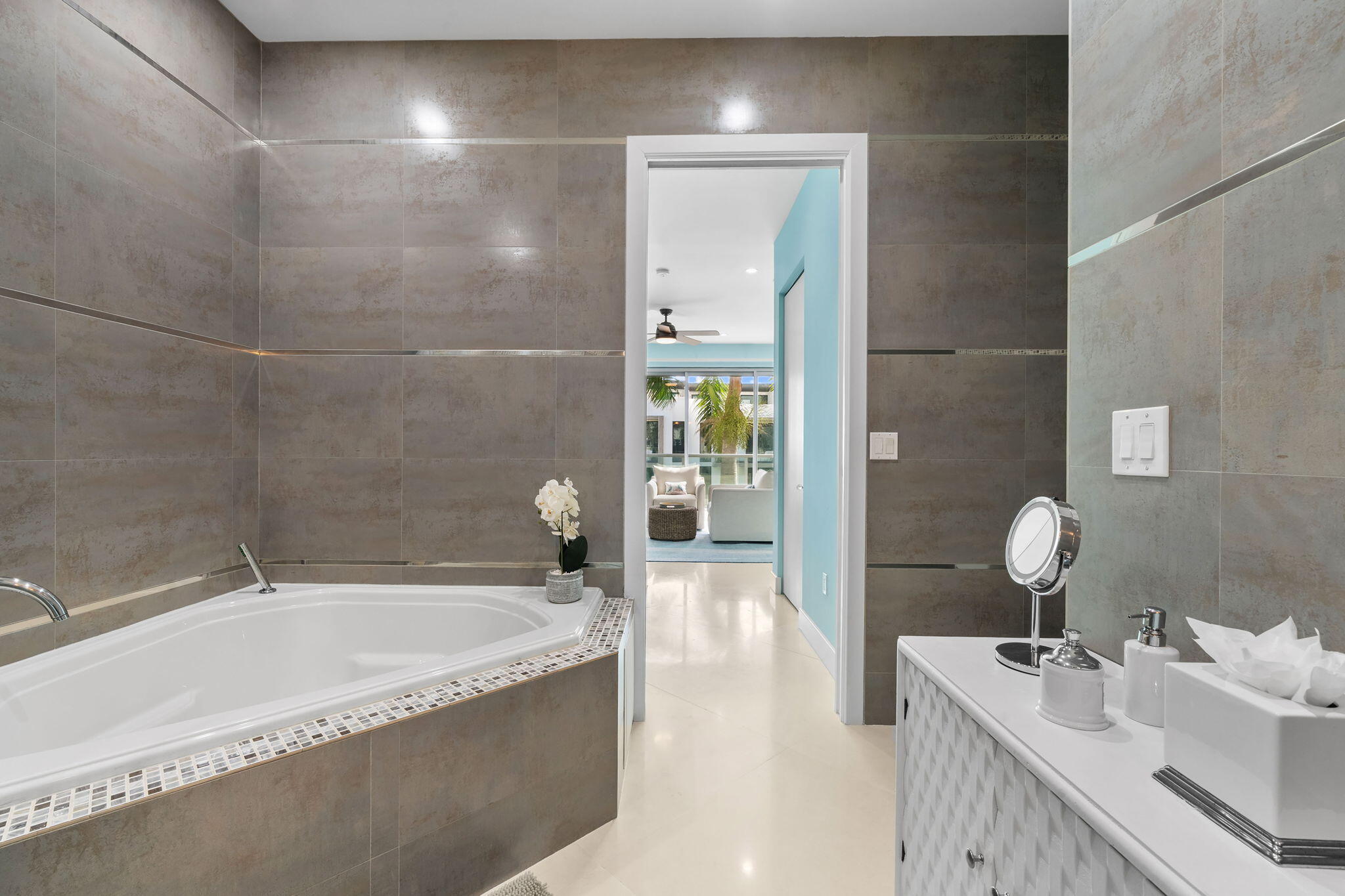 BLOUNT BROS POMPANO BEACH - Residential
