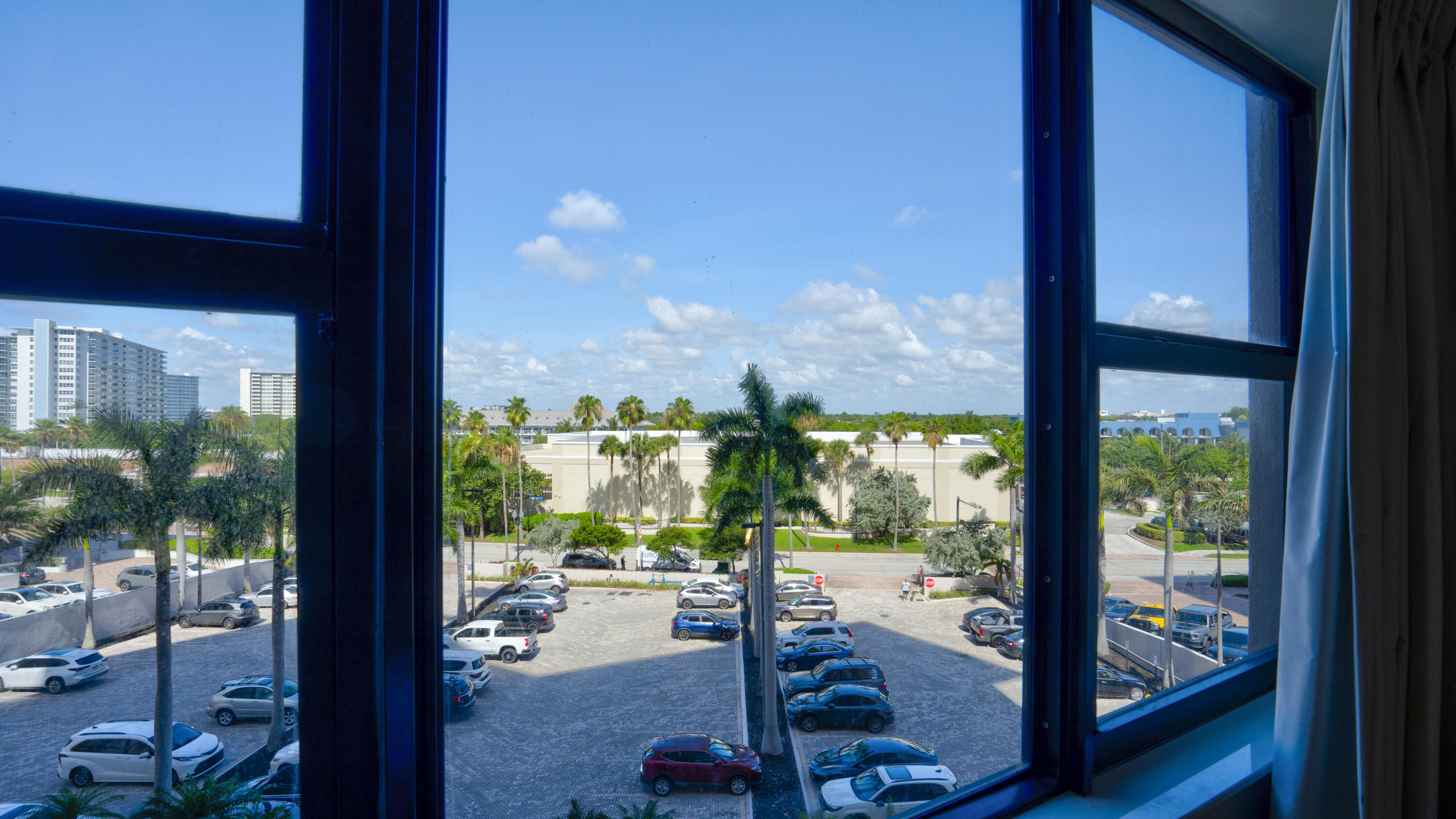 GALT OCEAN CLUB CONDO - Residential