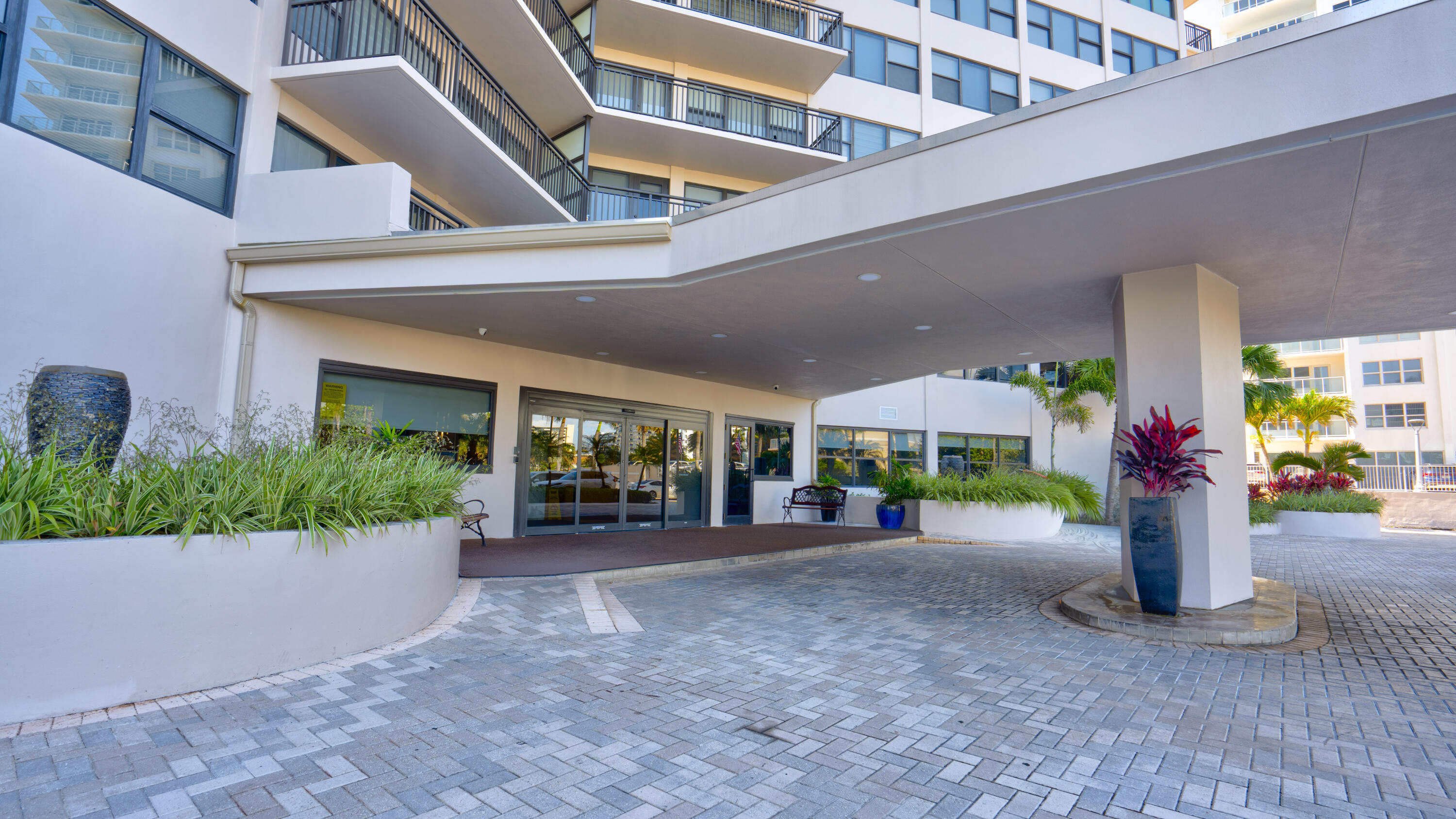 GALT OCEAN CLUB CONDO - Residential