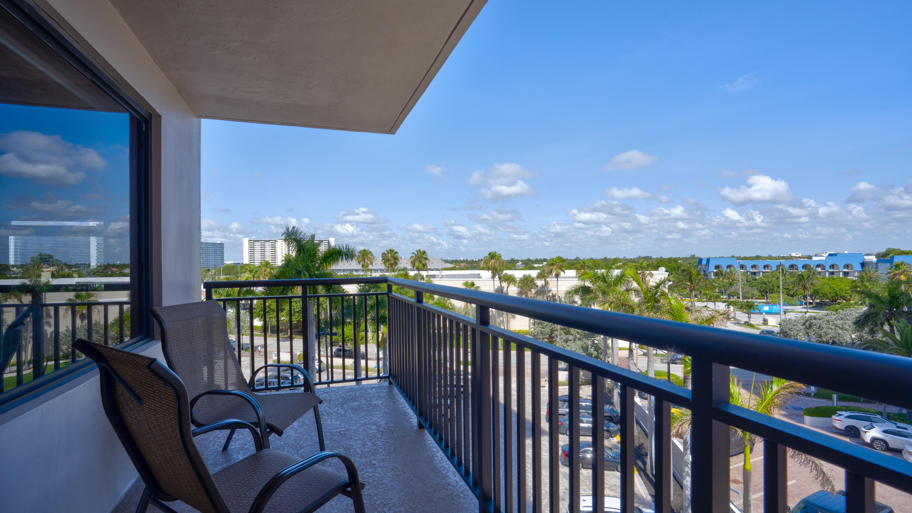GALT OCEAN CLUB CONDO - Residential