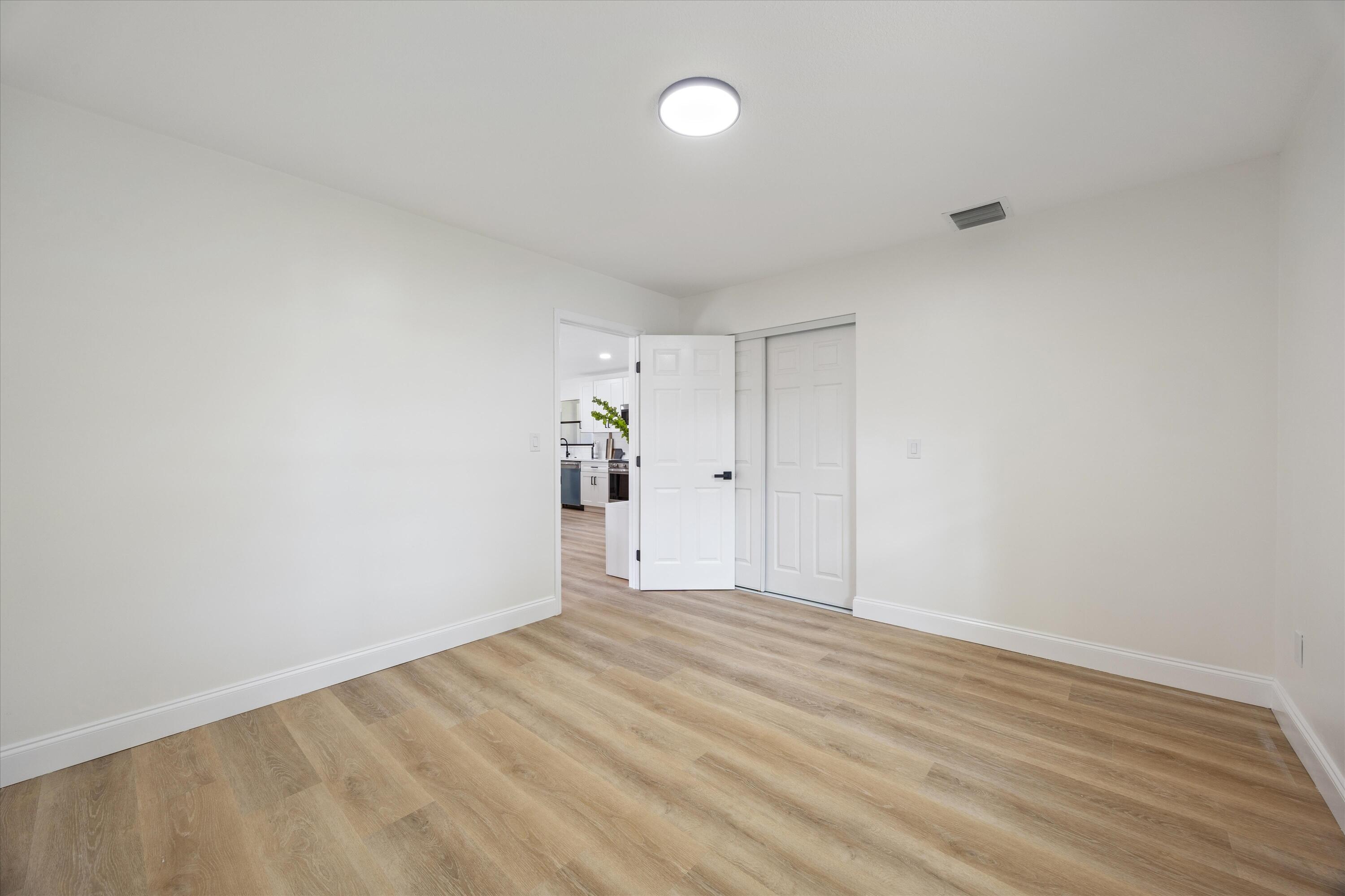 PINECREST LAKES - Residential