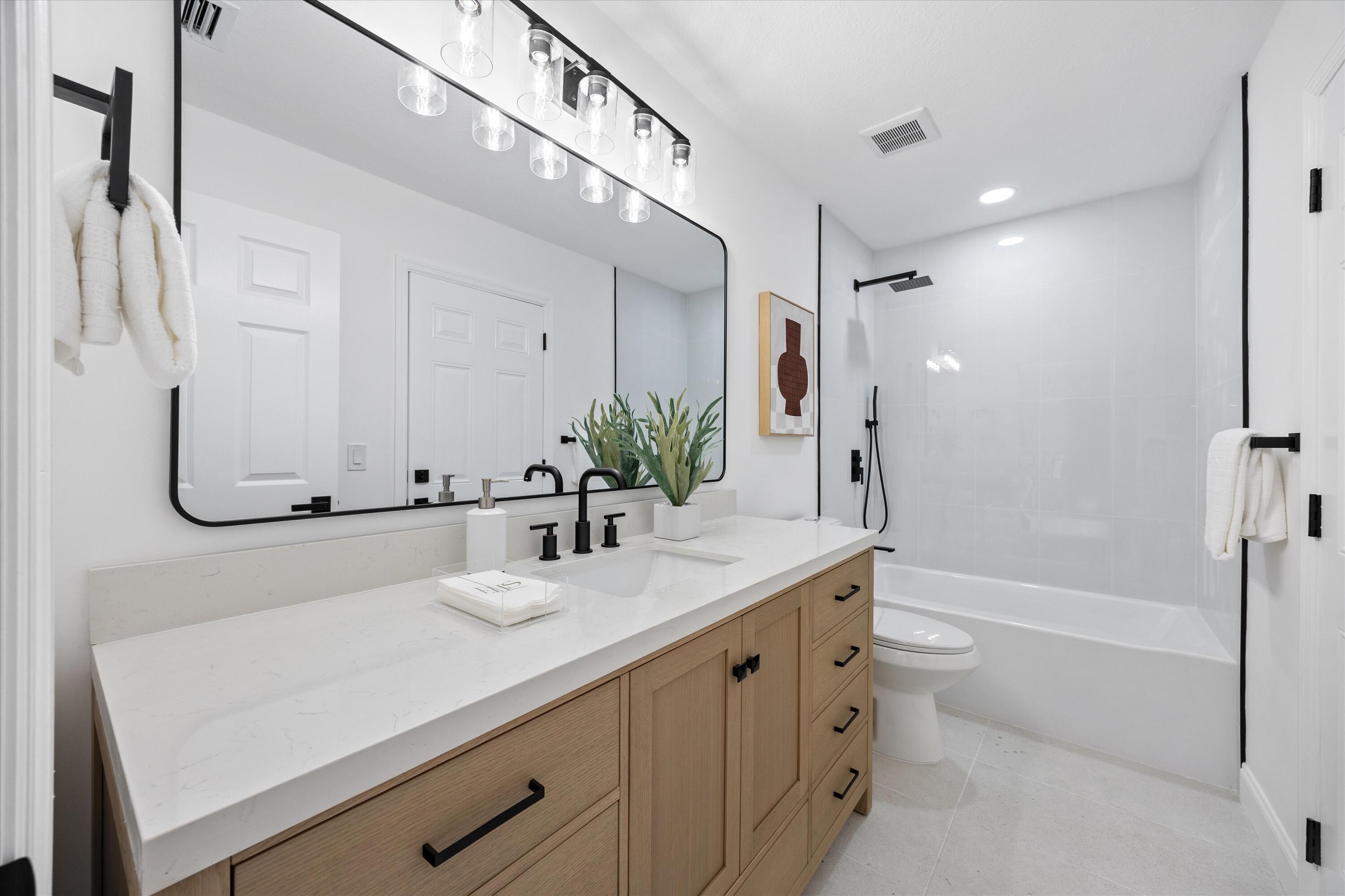 PINECREST LAKES - Residential