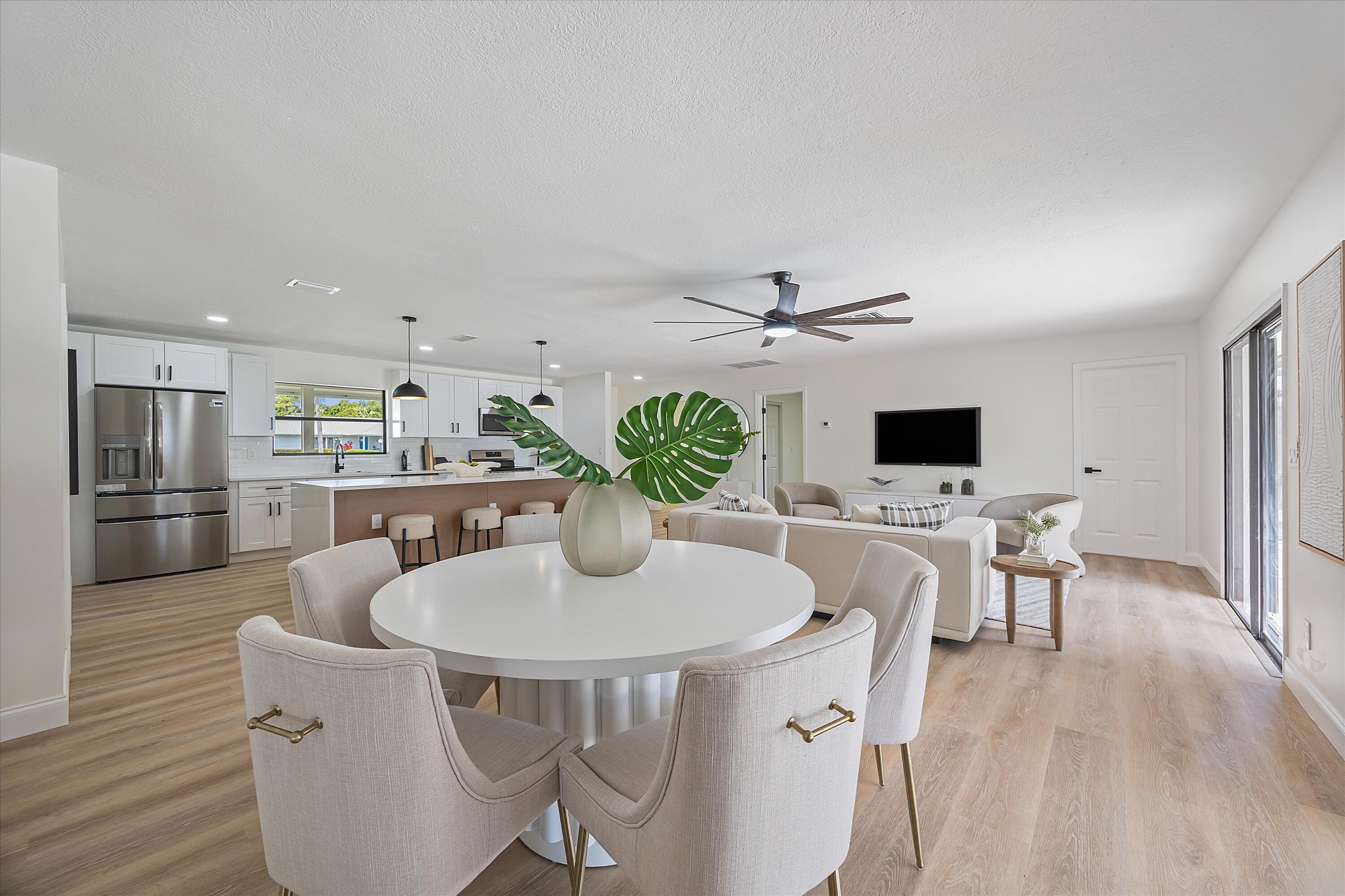 PINECREST LAKES - Residential