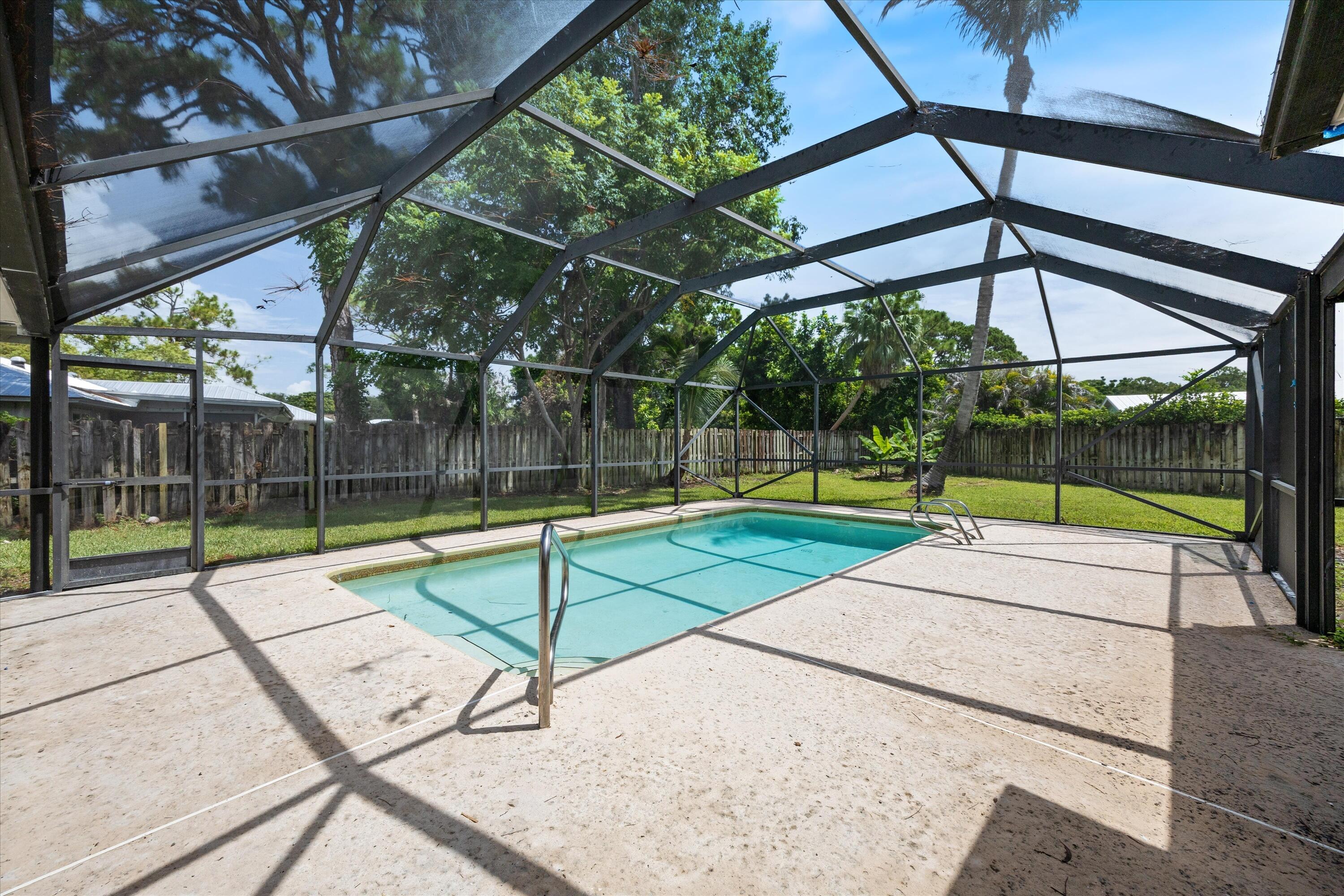 PINECREST LAKES - Residential