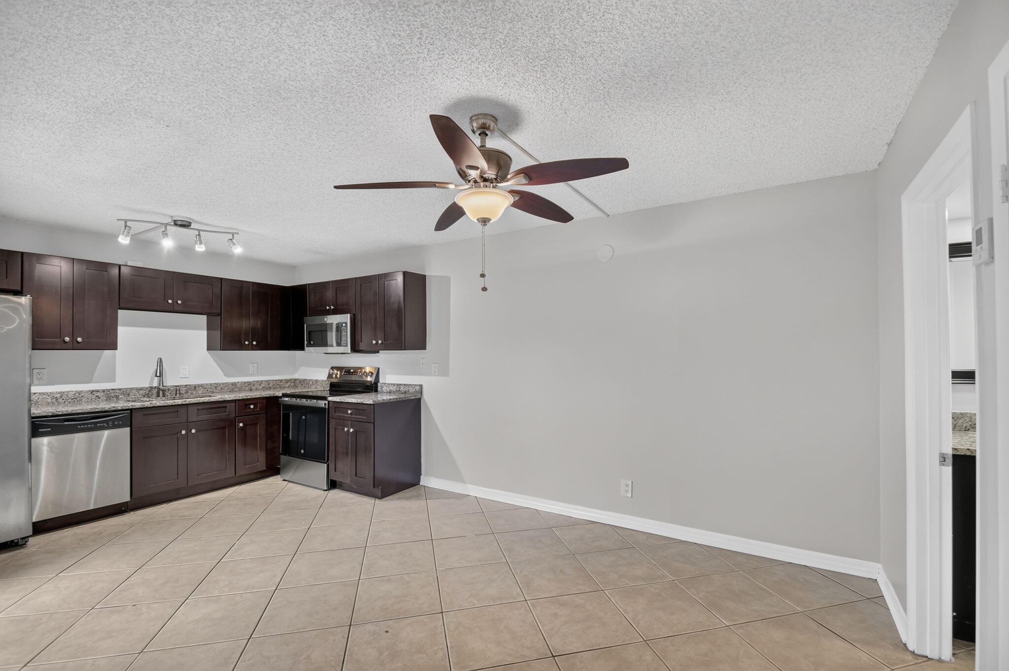 SPRINGDALE HOMES - Residential Lease