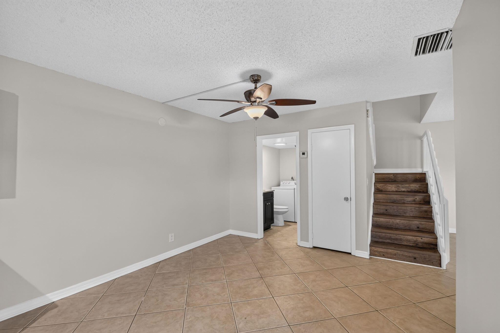 SPRINGDALE HOMES - Residential Lease