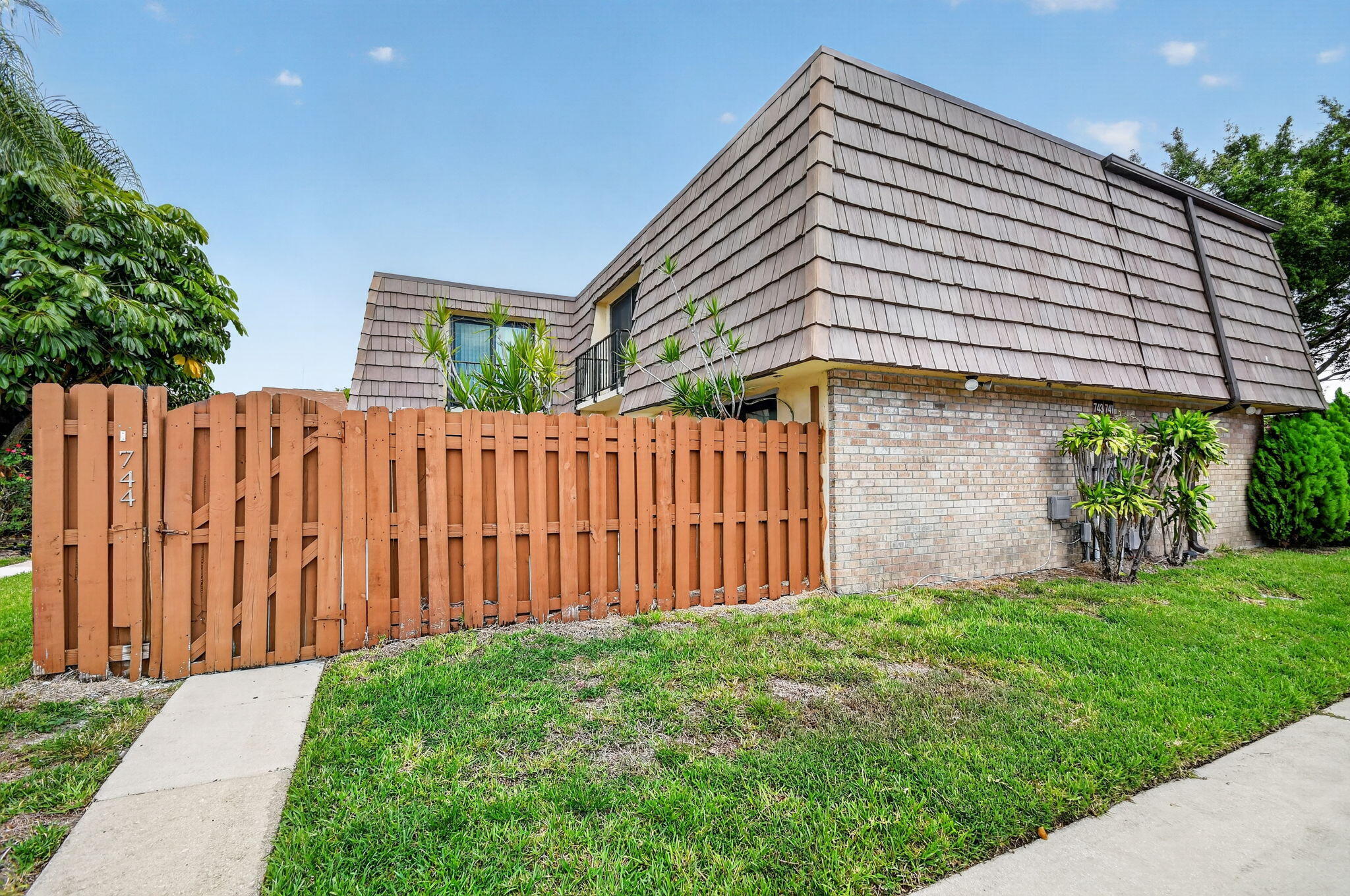 SPRINGDALE HOMES - Residential Lease