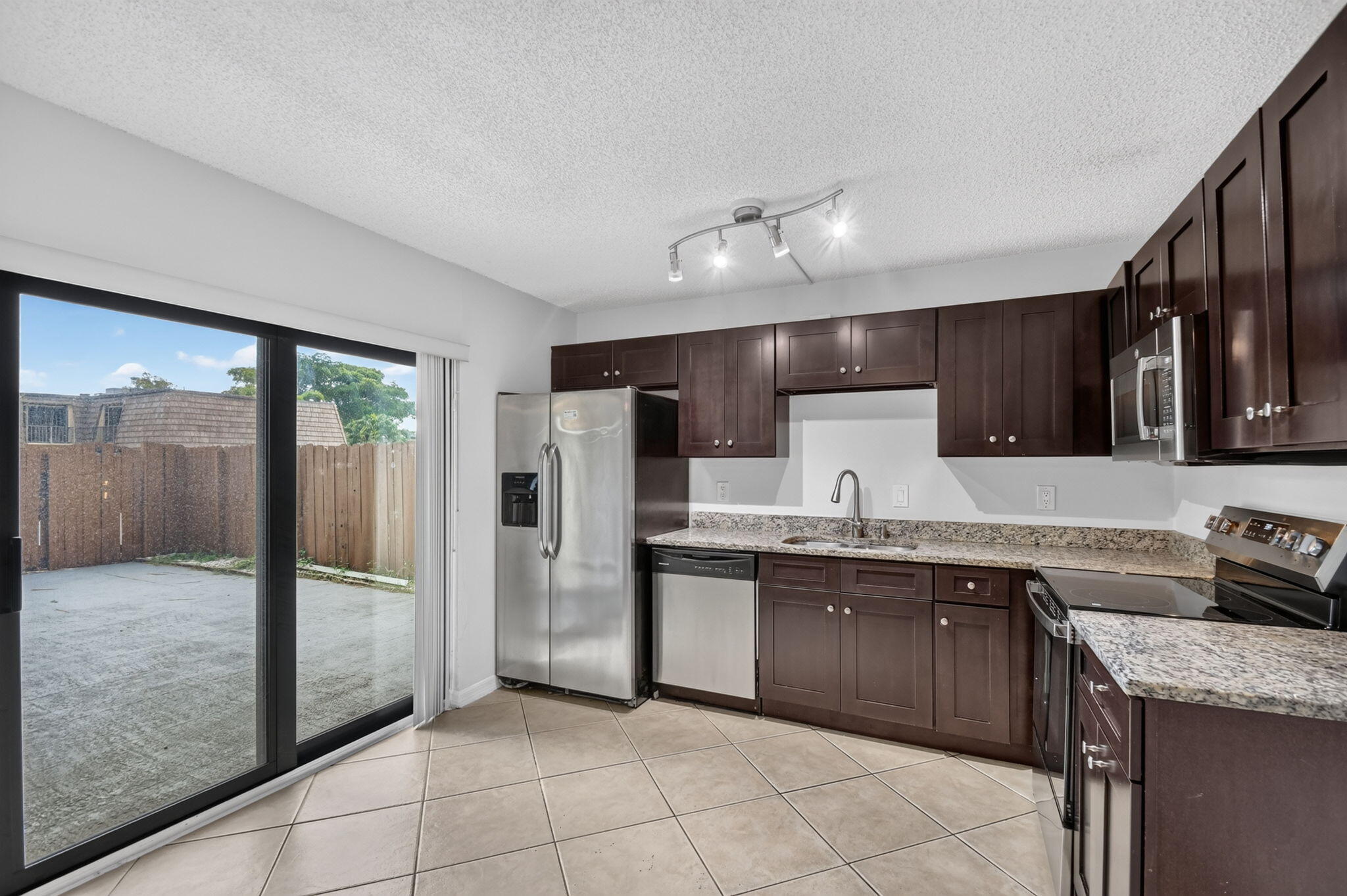 SPRINGDALE HOMES - Residential Lease