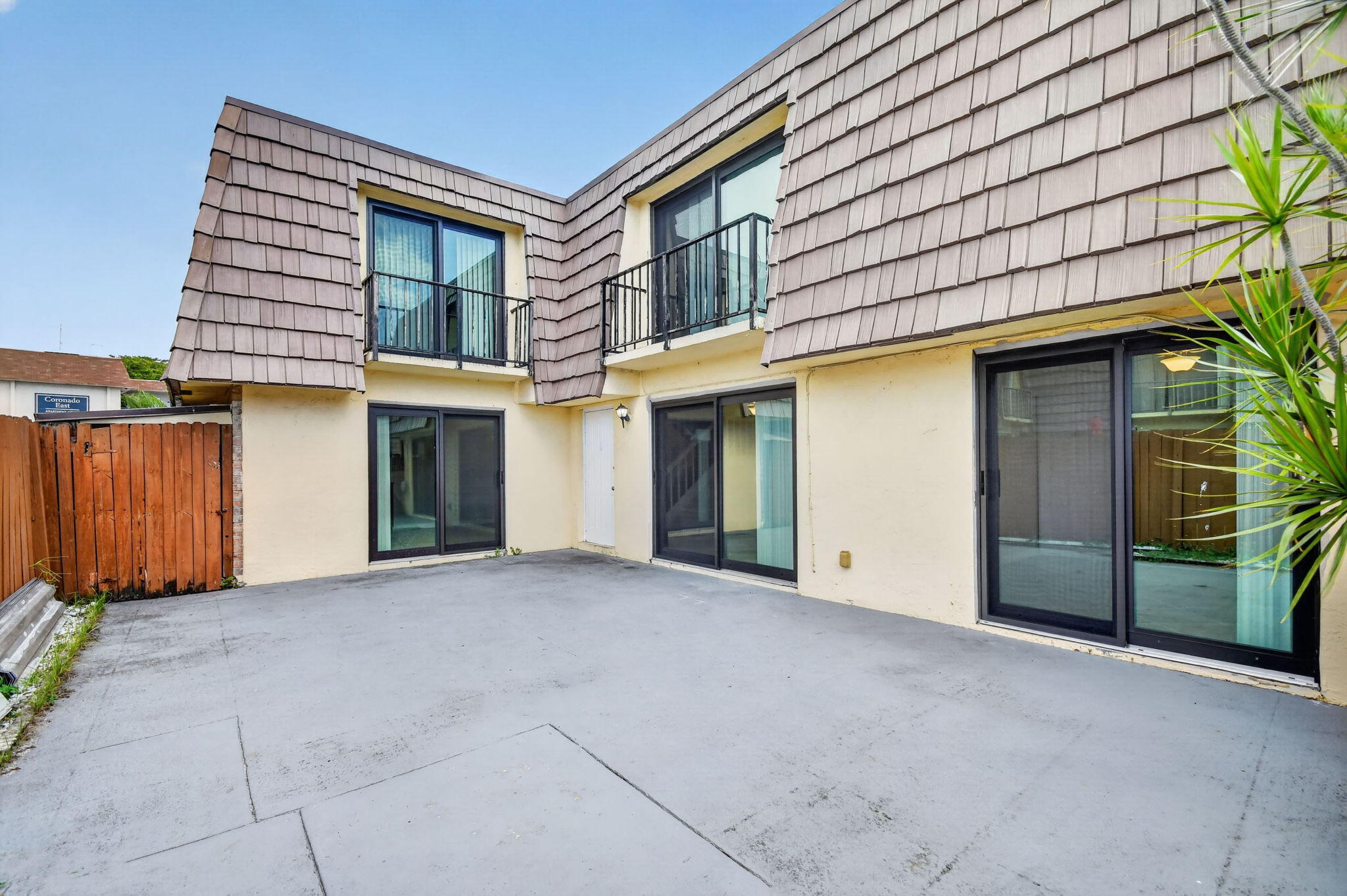 SPRINGDALE HOMES - Residential Lease
