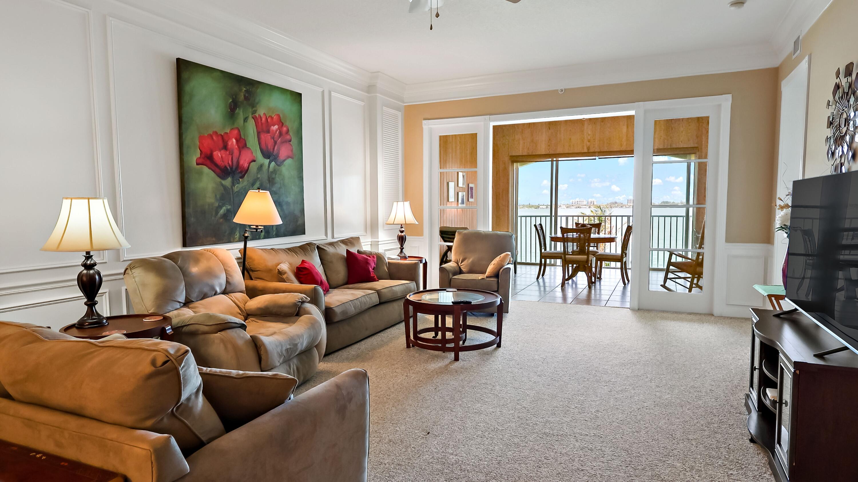 HARBOUR ISLE AT HUTCHINSON ISLAND EAST - Residential