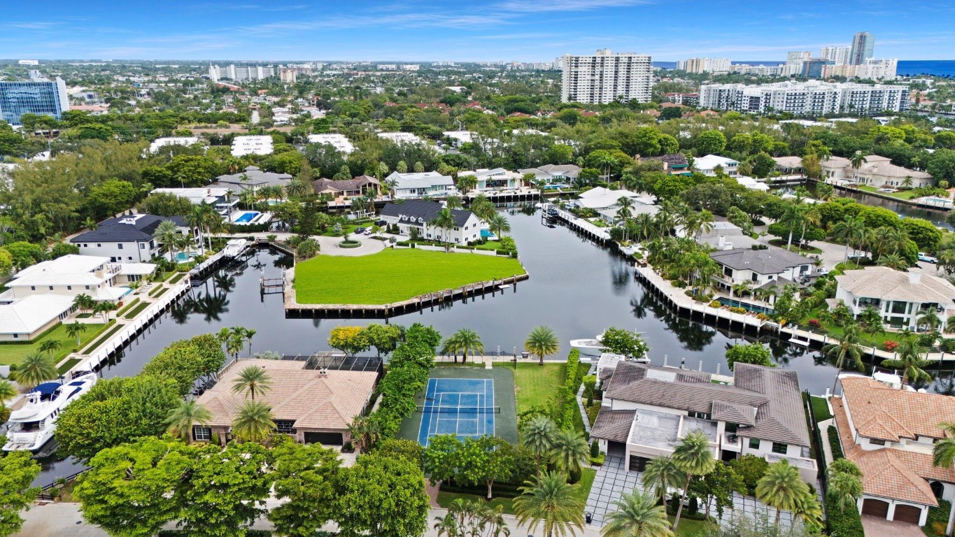BAY COLONY SECTION OF THE - Land