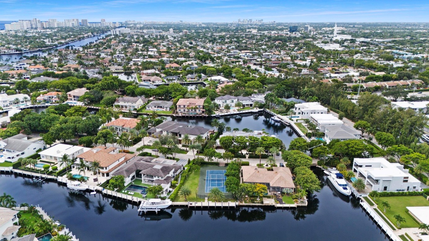 BAY COLONY SECTION OF THE - Land