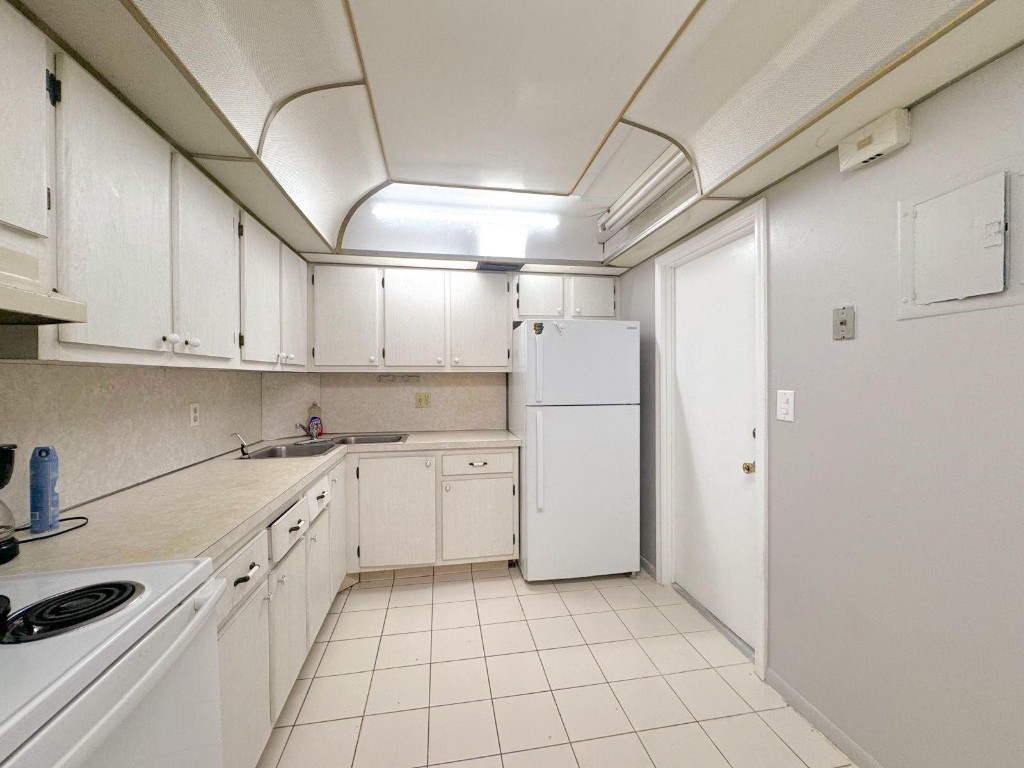 Manor Grove Village One I - Residential Lease