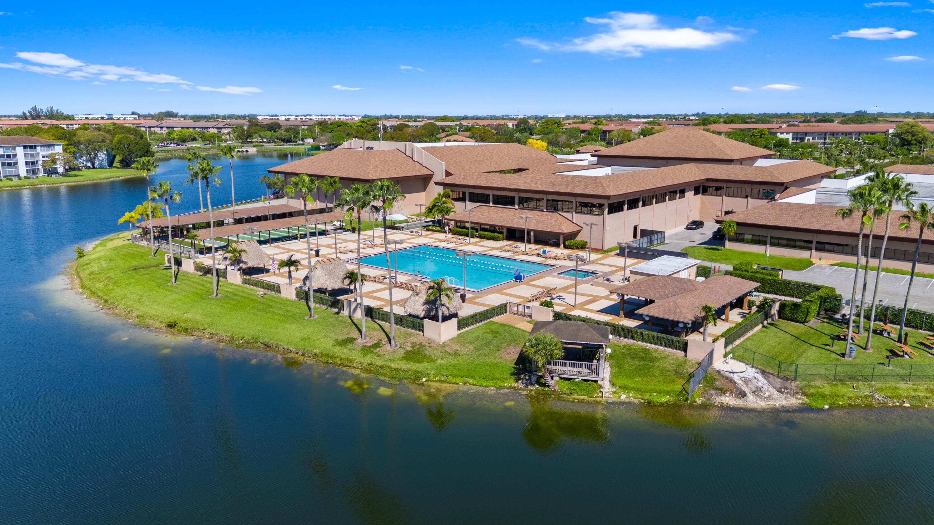 CAMBRIDGE AT CENTURY VILLAGE - Residential