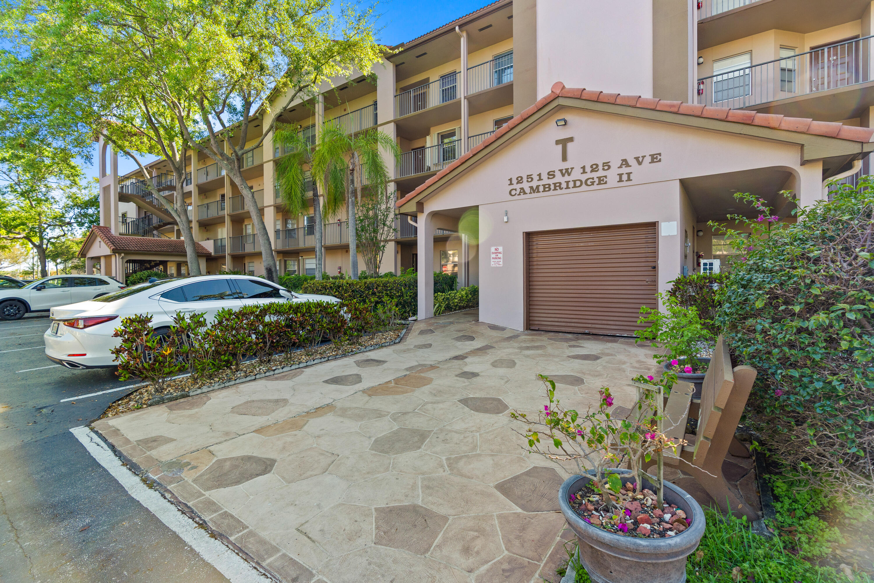 CAMBRIDGE AT CENTURY VILLAGE - Residential