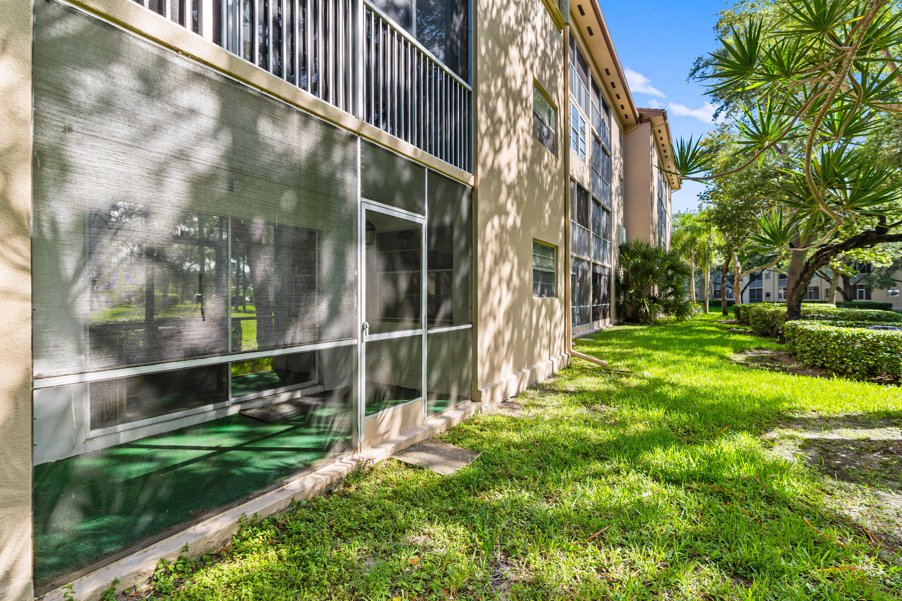 CAMBRIDGE AT CENTURY VILLAGE - Residential