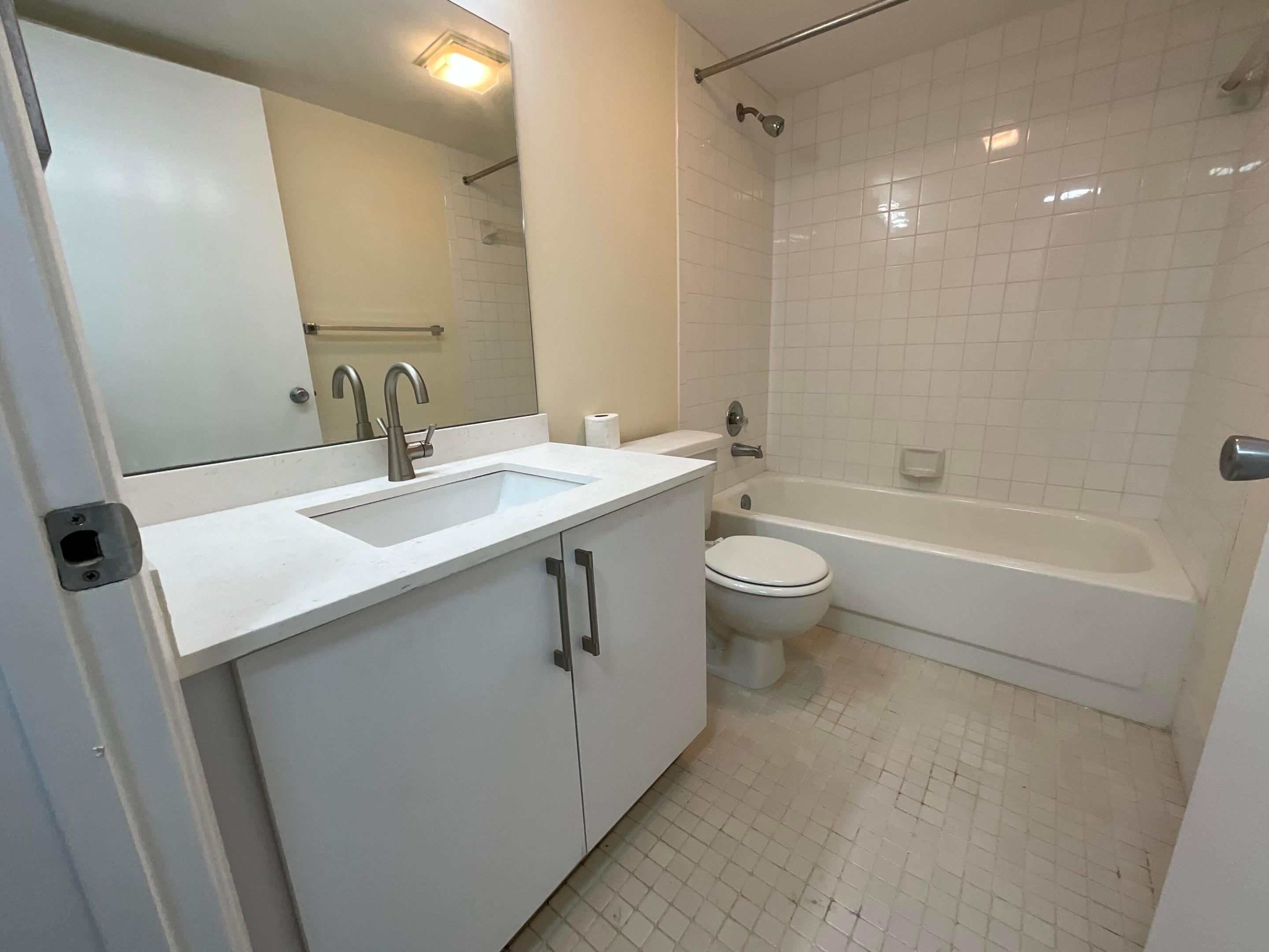 CAMBRIDGE AT CENTURY VILLAGE - Residential