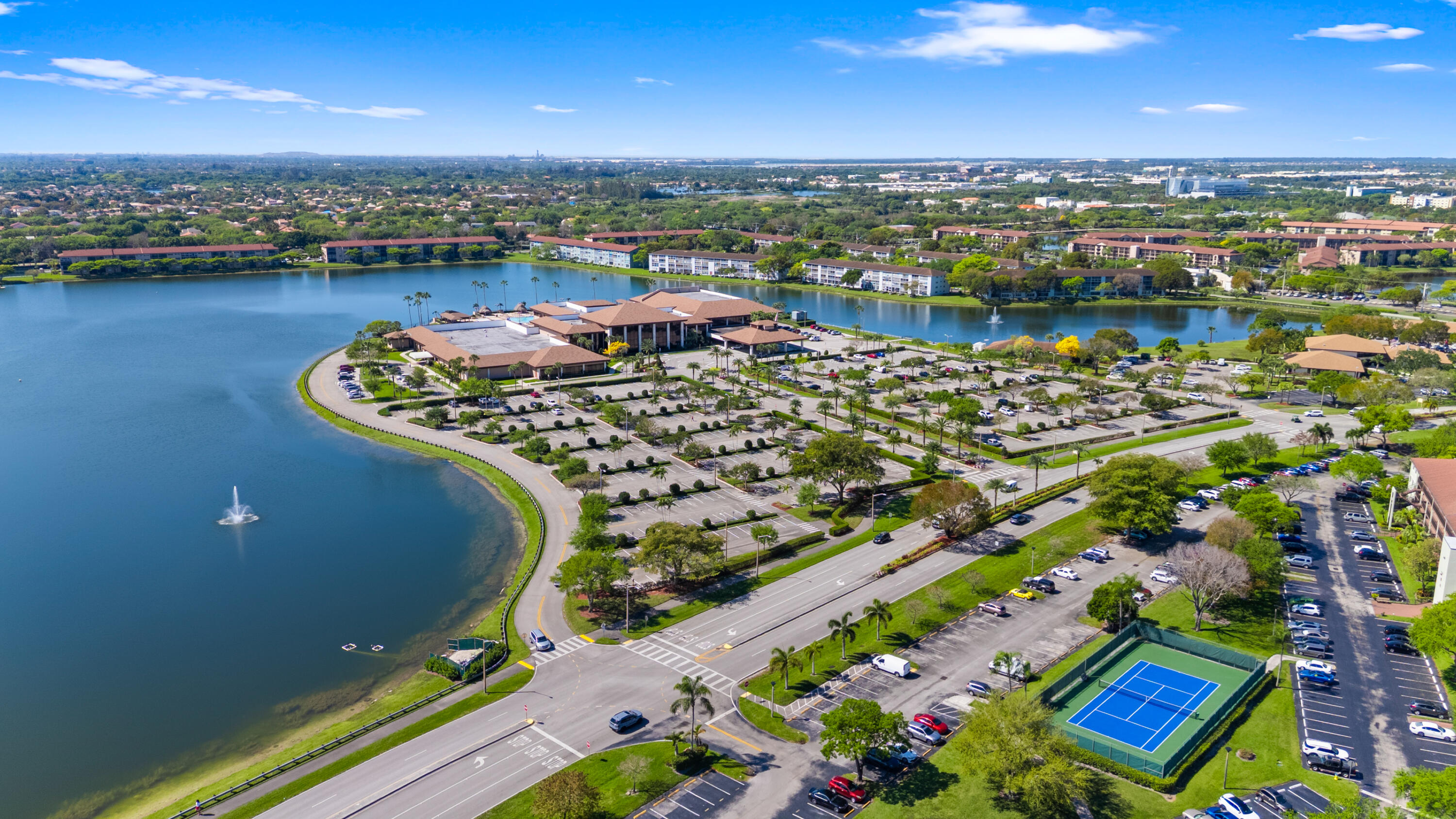 CAMBRIDGE AT CENTURY VILLAGE - Residential