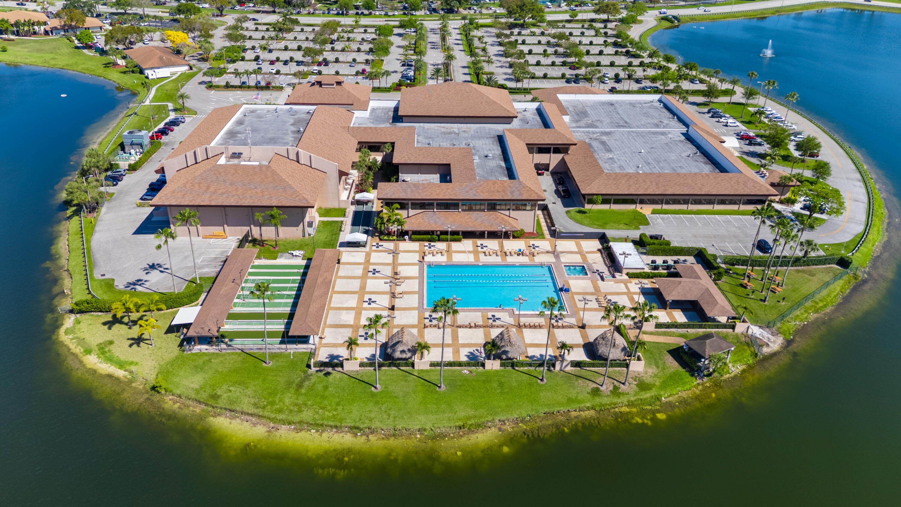 CAMBRIDGE AT CENTURY VILLAGE - Residential