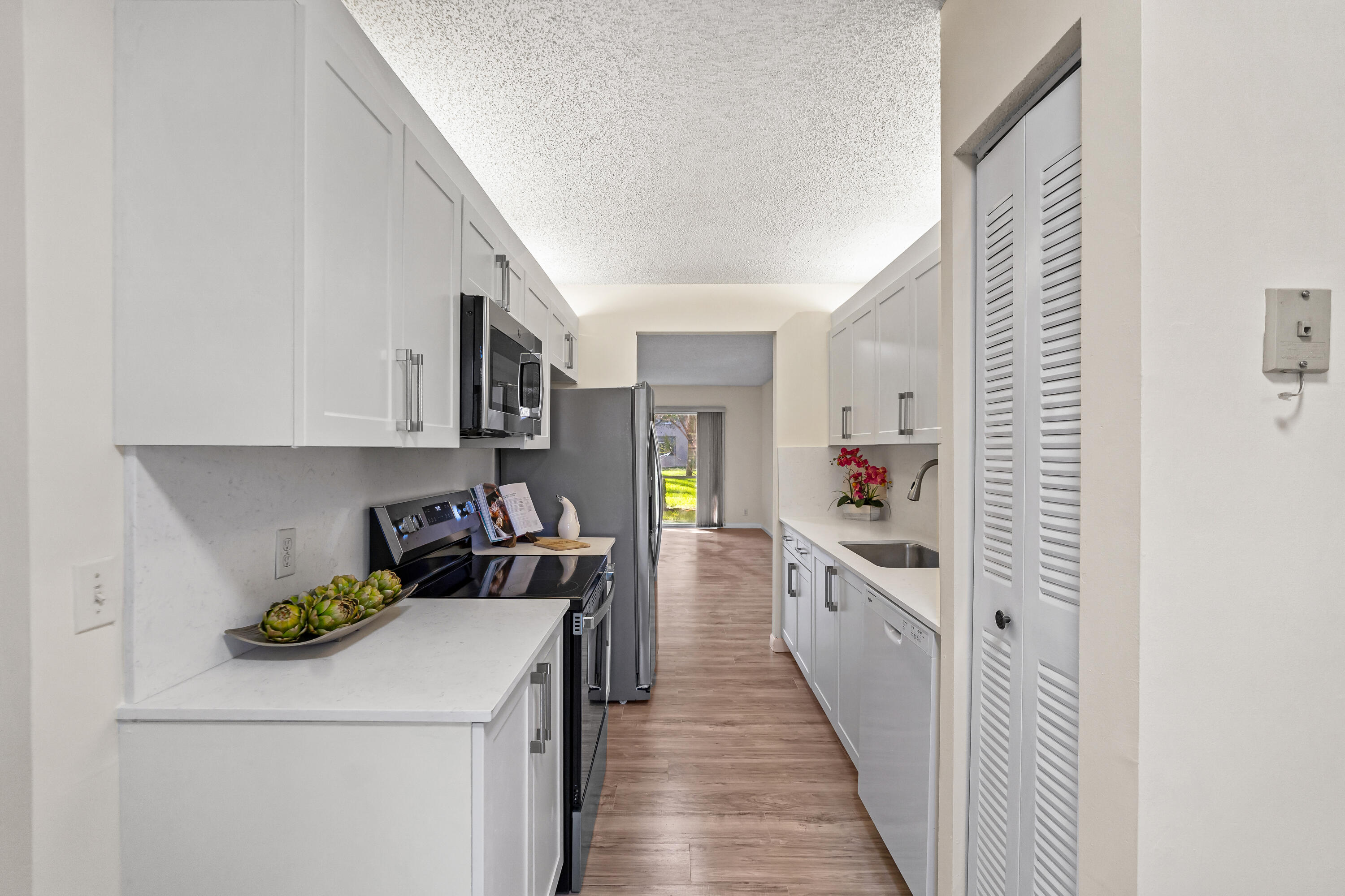 CAMBRIDGE AT CENTURY VILLAGE - Residential