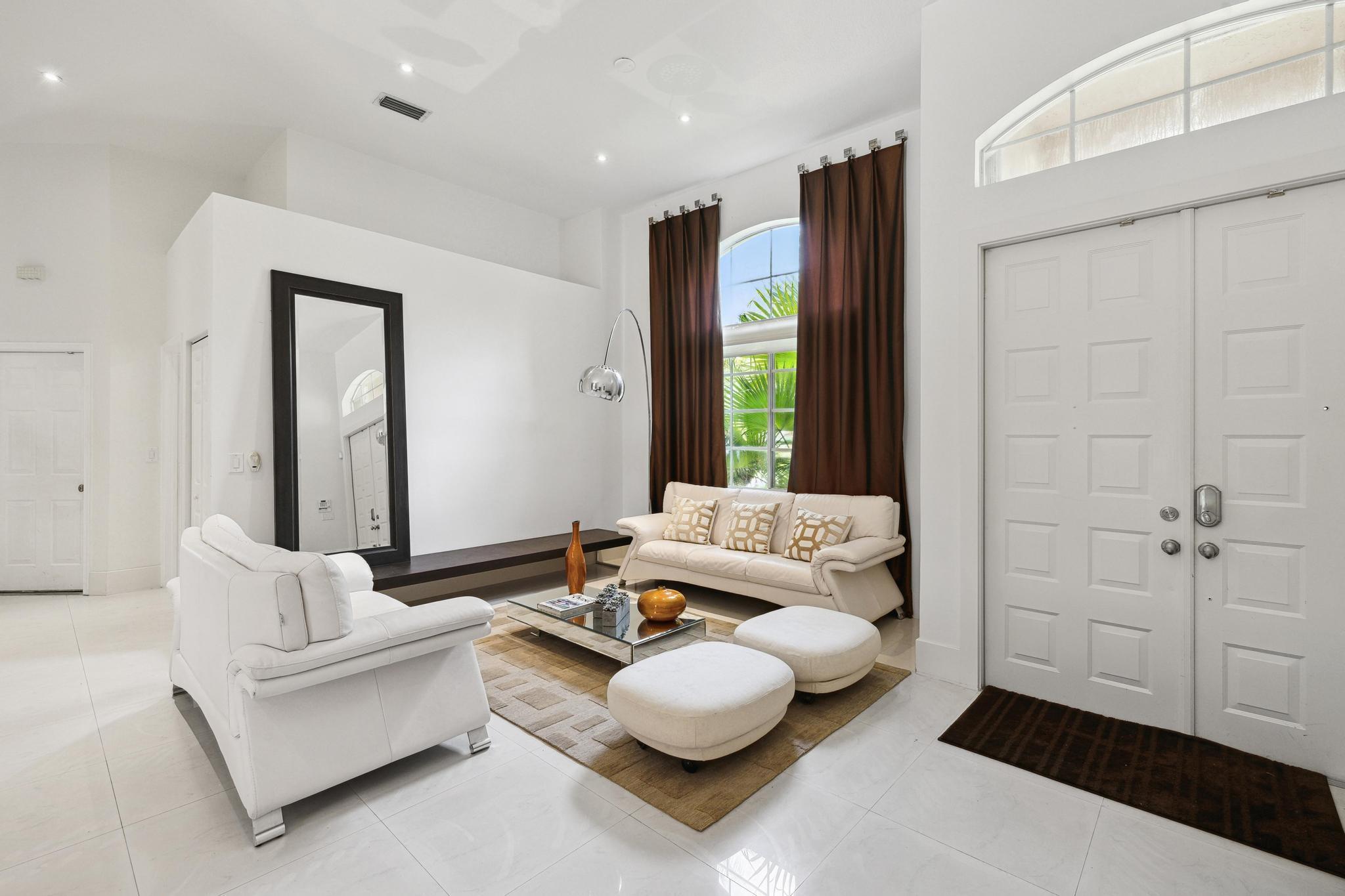 Regency Lakes At Coconut - Residential