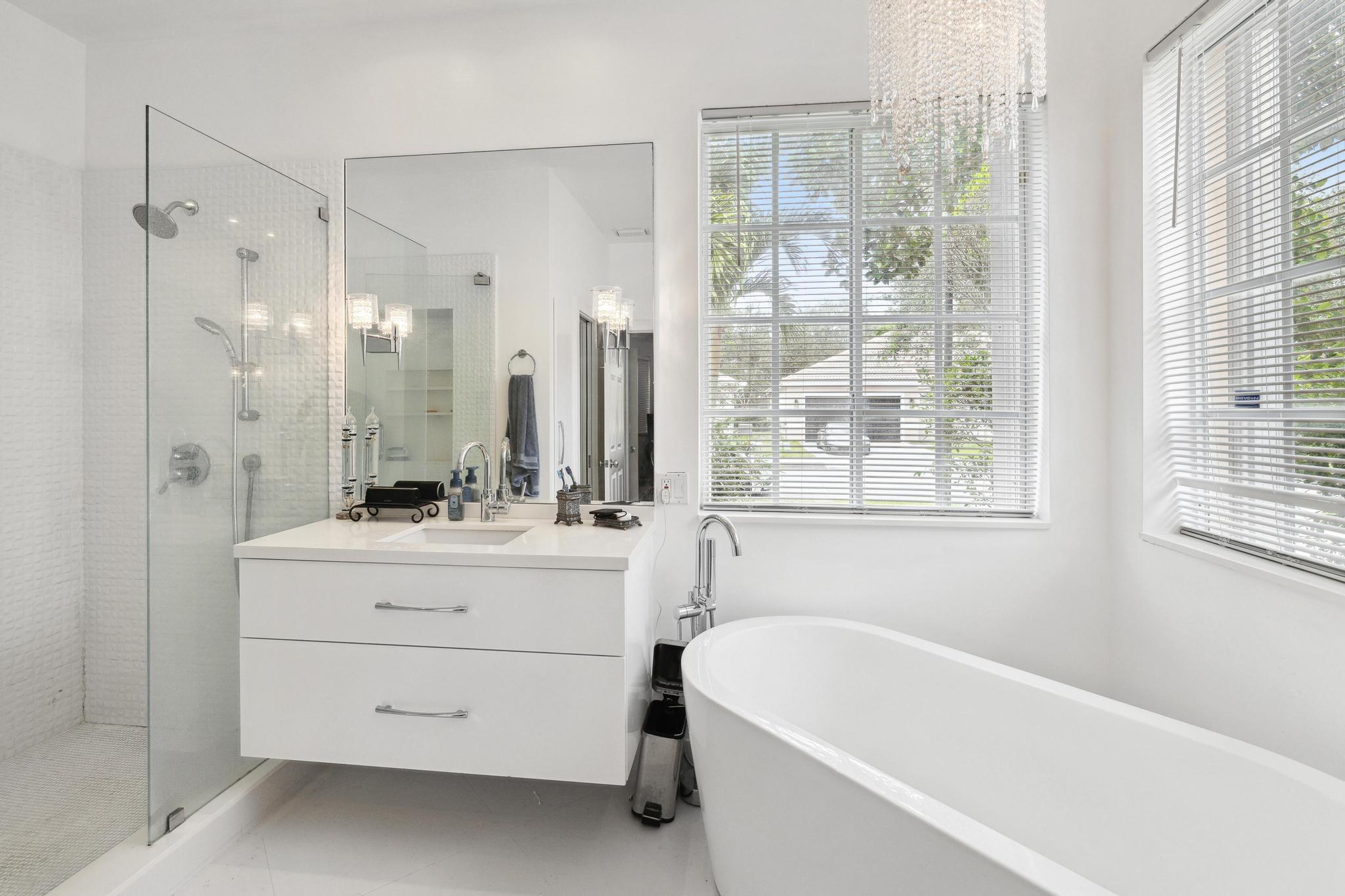 Regency Lakes At Coconut - Residential