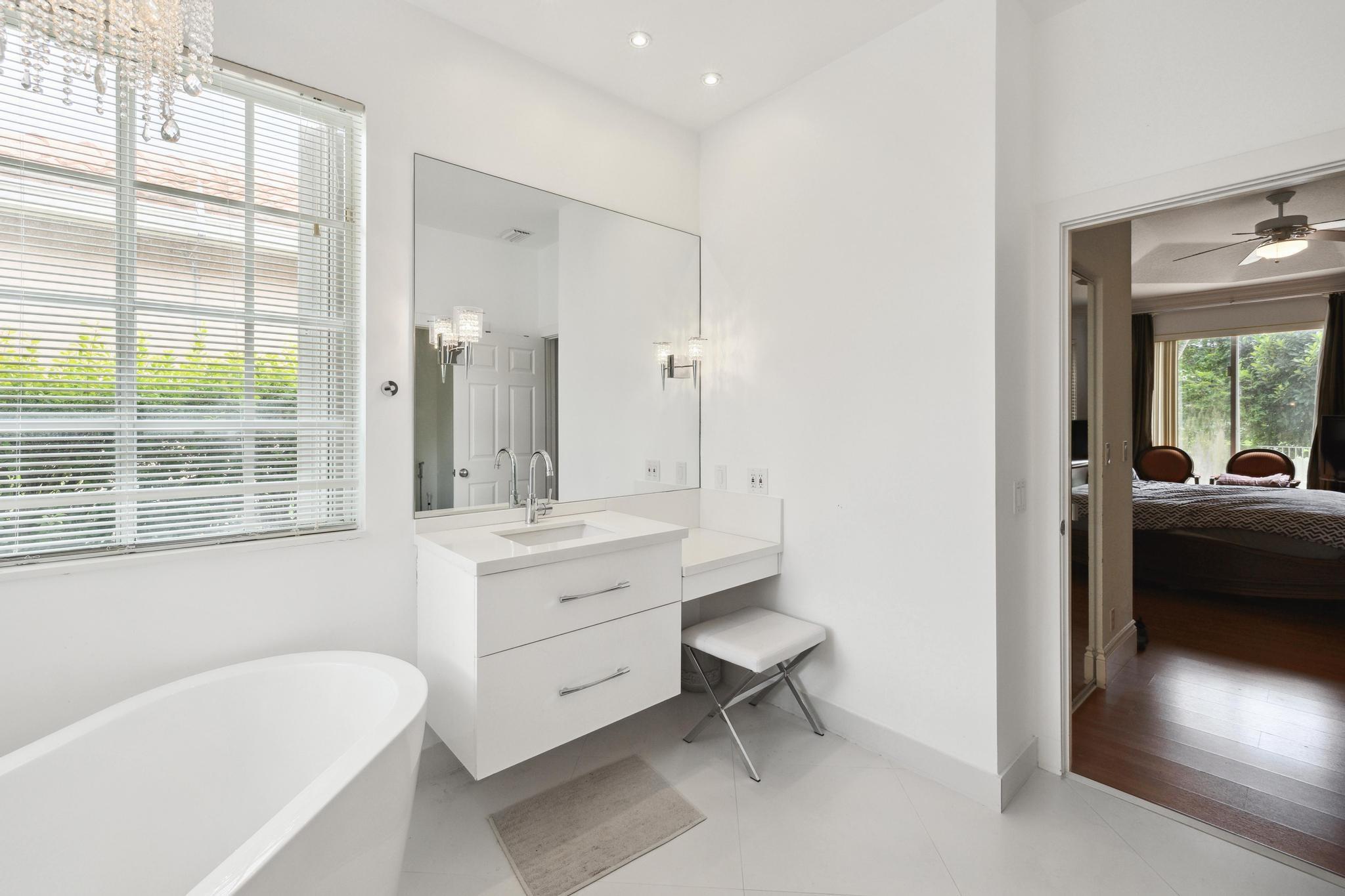 Regency Lakes At Coconut - Residential
