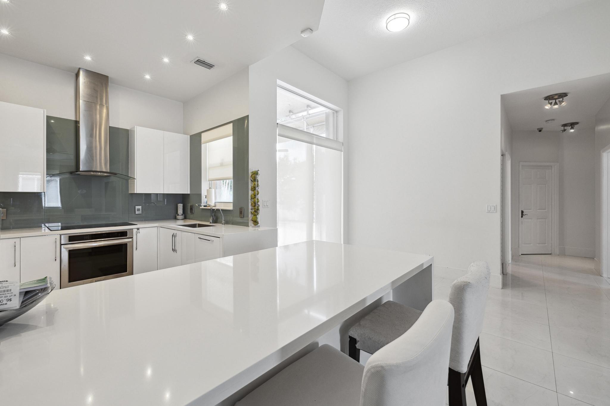 Regency Lakes At Coconut - Residential