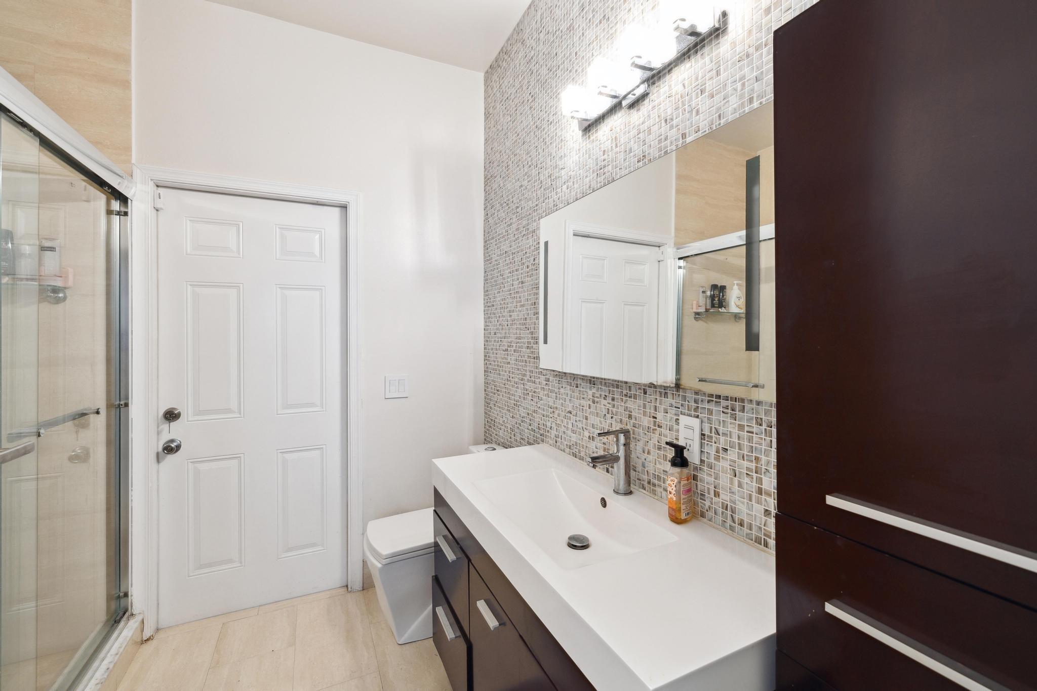 Regency Lakes At Coconut - Residential