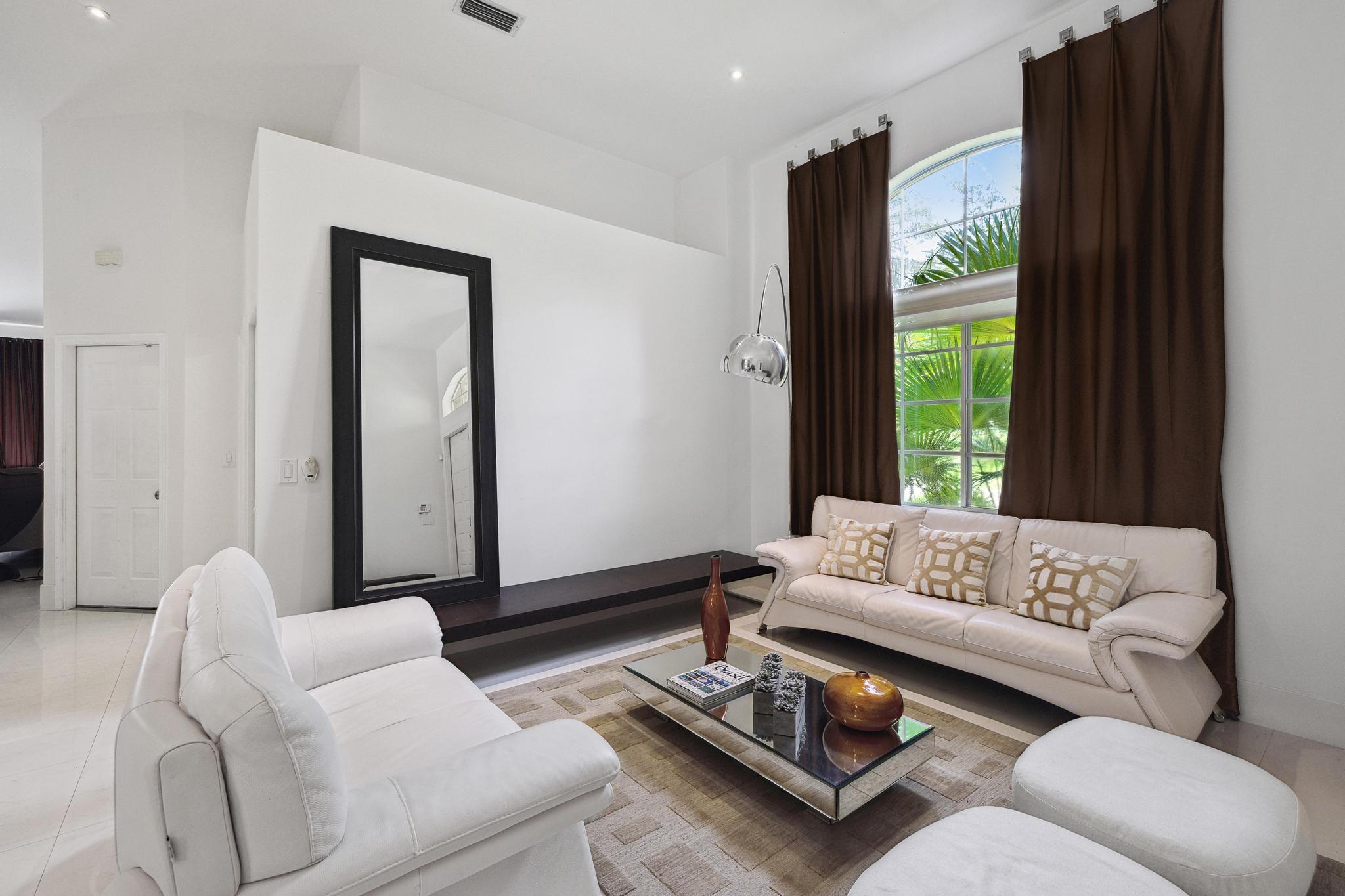 Regency Lakes At Coconut - Residential