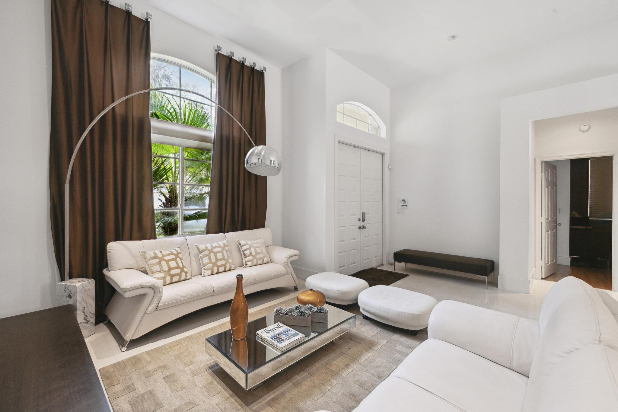 Regency Lakes At Coconut - Residential
