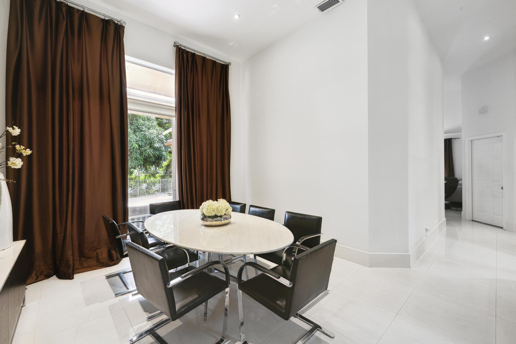 Regency Lakes At Coconut - Residential