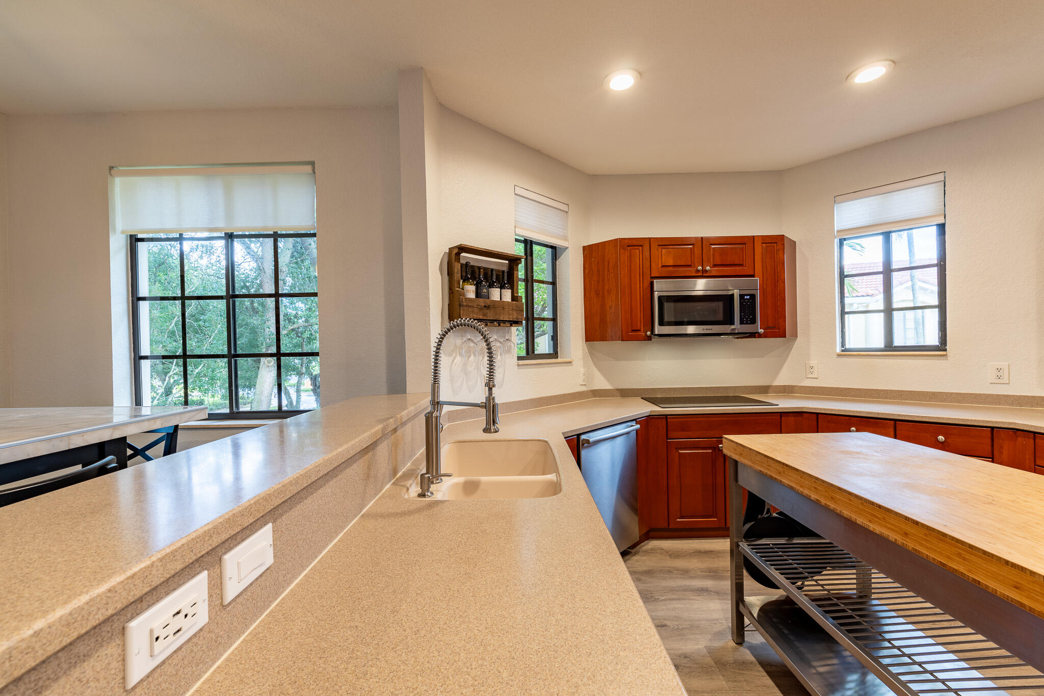 MARIPOSA POINTE AT WESTON TOWN - Residential