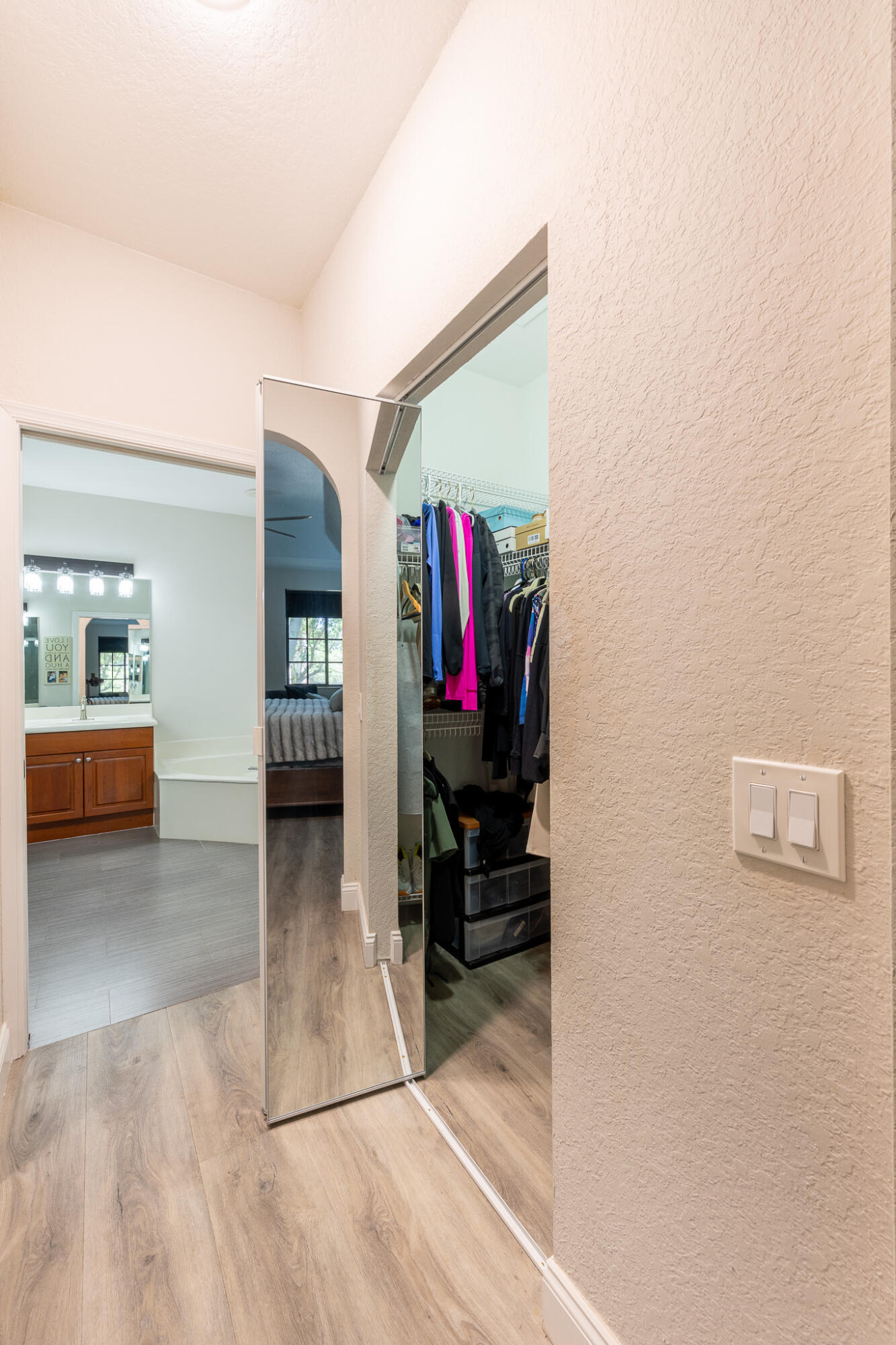 MARIPOSA POINTE AT WESTON TOWN - Residential