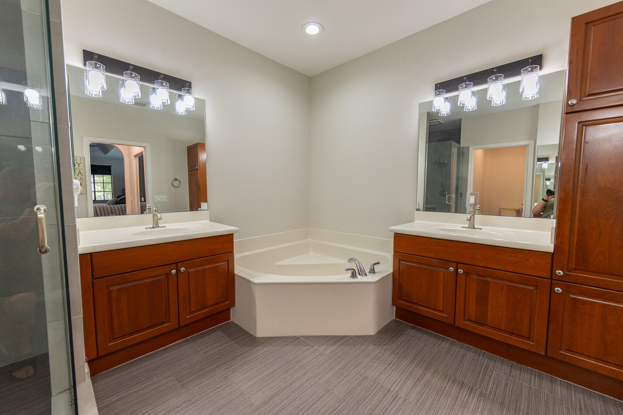 MARIPOSA POINTE AT WESTON TOWN - Residential