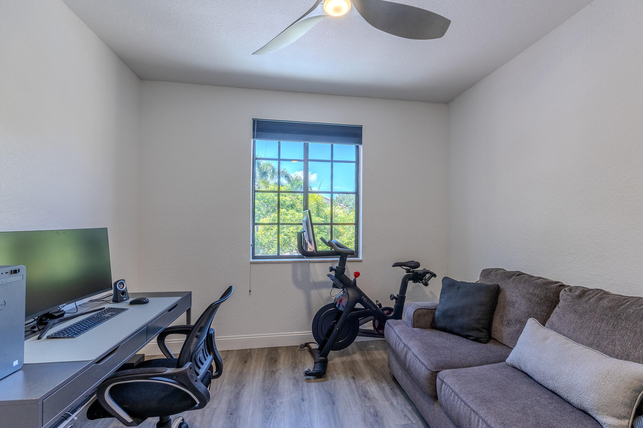 MARIPOSA POINTE AT WESTON TOWN - Residential