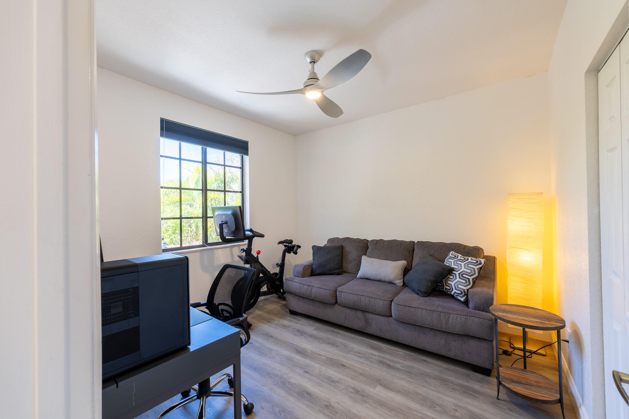 MARIPOSA POINTE AT WESTON TOWN - Residential