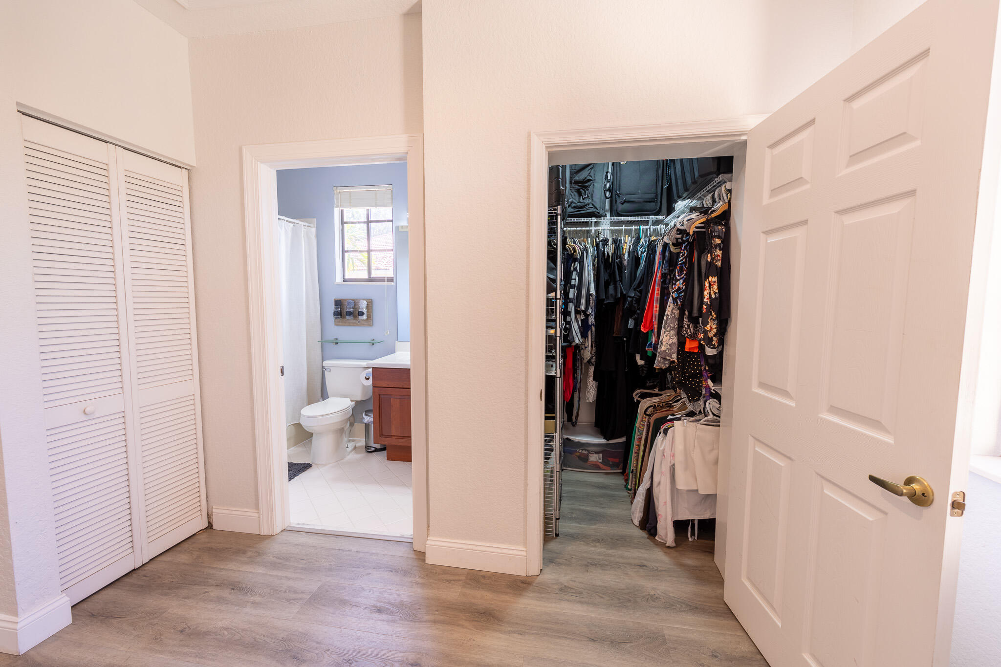 MARIPOSA POINTE AT WESTON TOWN - Residential